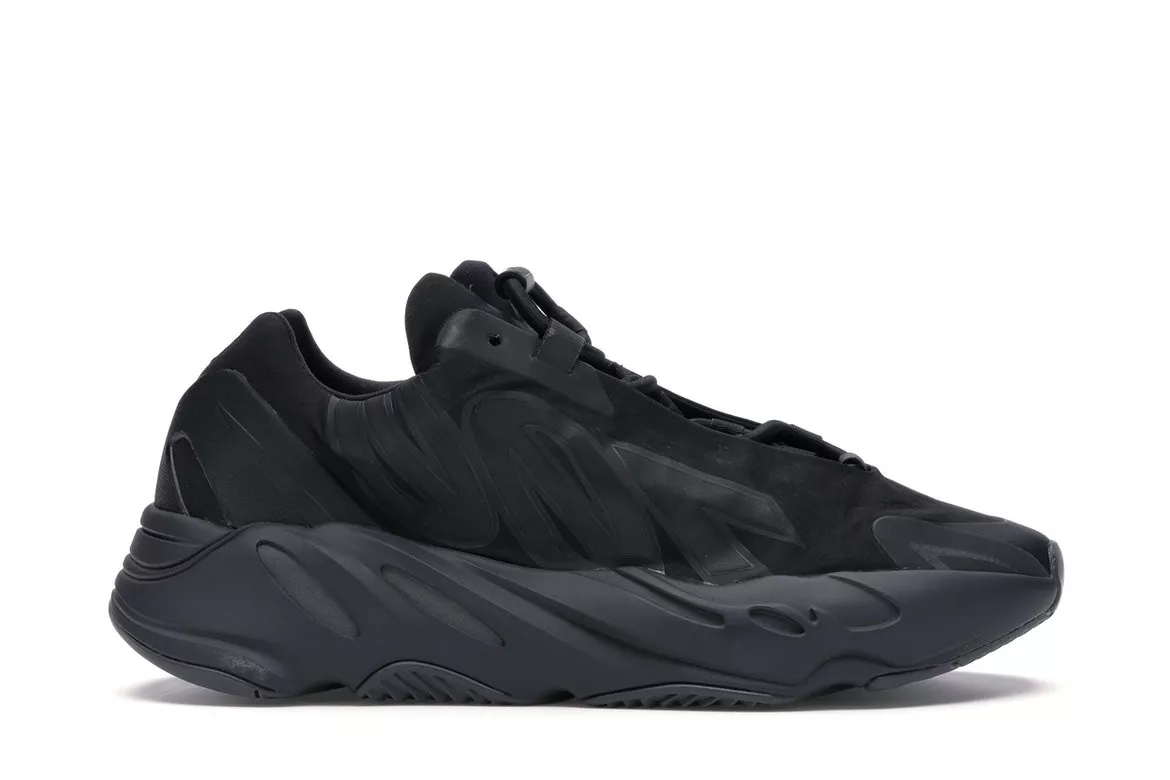 Фото № 1 с приближением к товару «‎adidas Yeezy Boost 700 MNVN Triple Black»