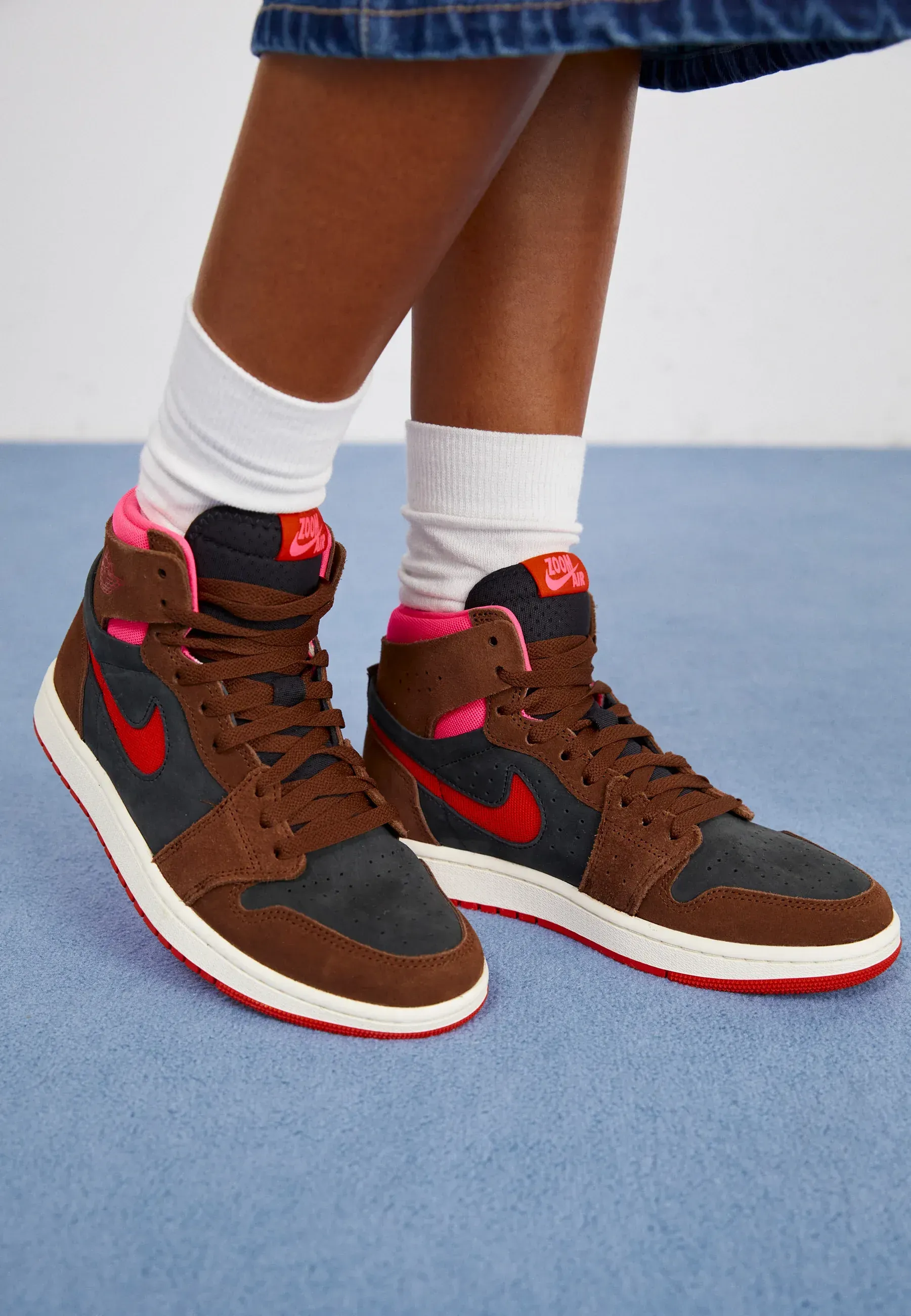 Фото № 2 с приближением к товару «‎AIR JORDAN 1 ZOOM CMFT»
