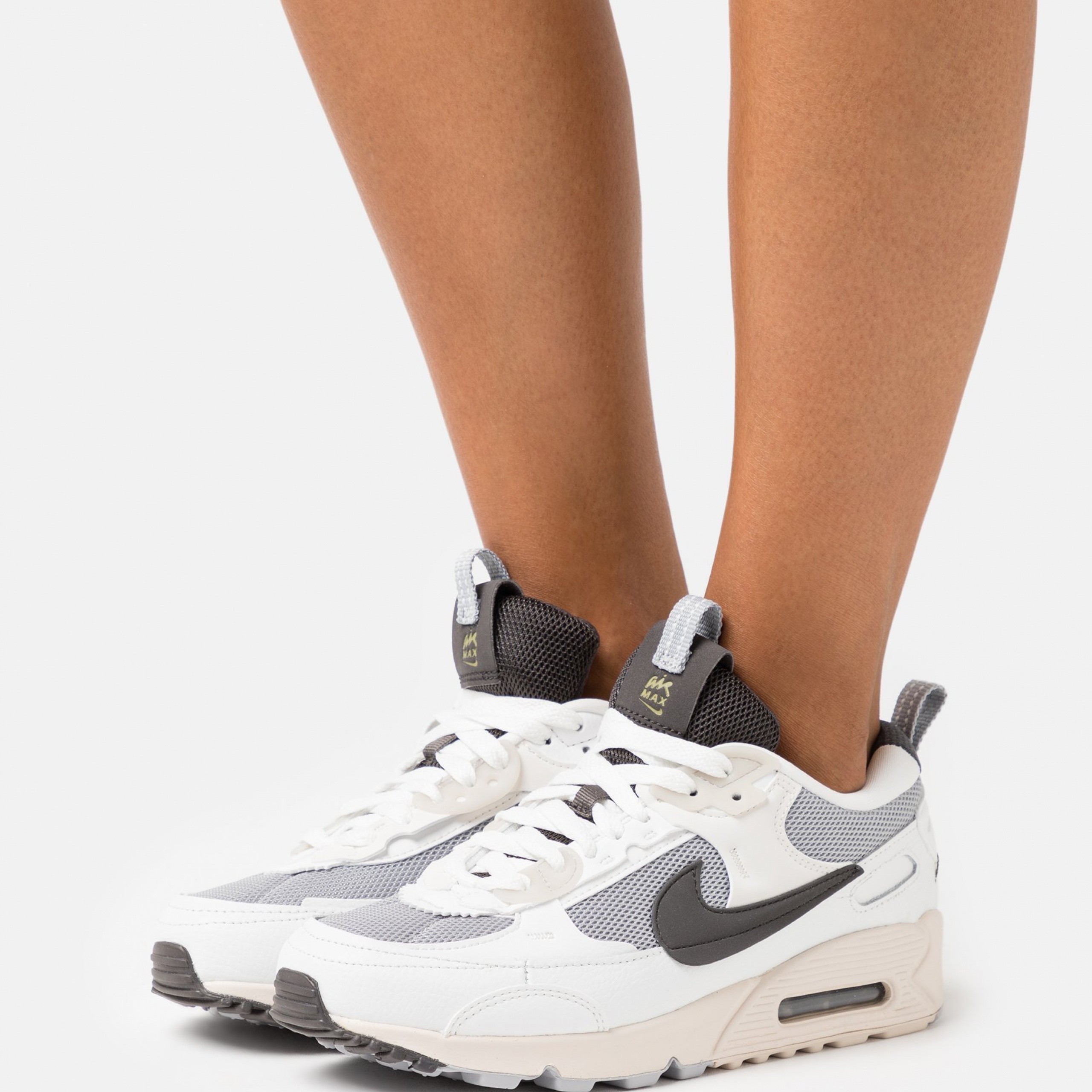 Фото № 2 с приближением к товару «‎Nike Wmns Air Max 90 Futura »