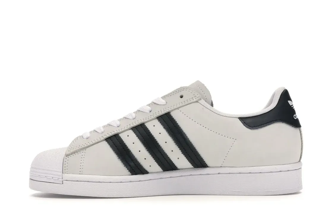 Фото № 3 с приближением к товару «‎adidas Superstar Cloud White»