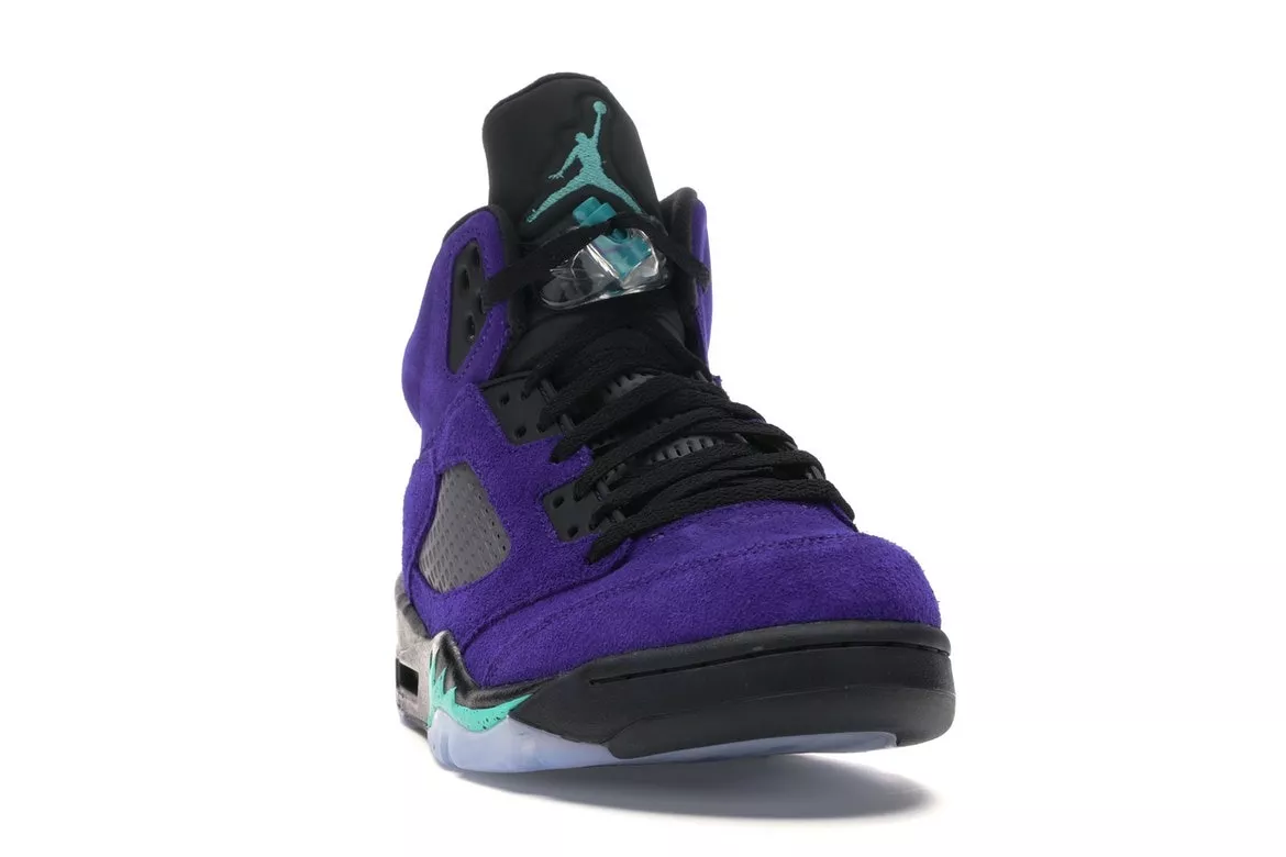 Фото № 4 с приближением к товару «‎Jordan 5 Retro Alternate Grape»