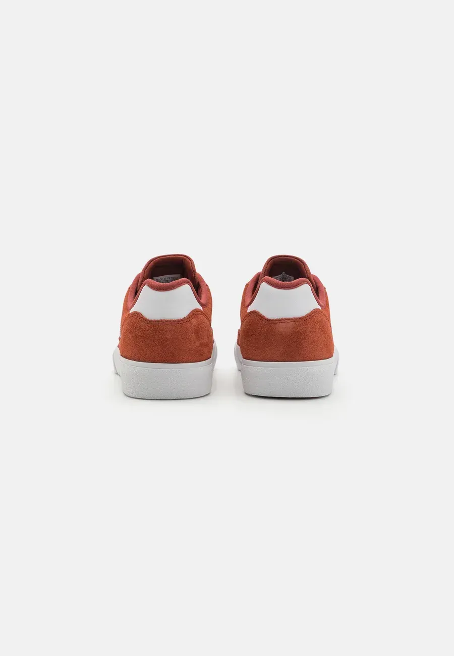 Фото № 3 с приближением к товару «‎COURT PREMIERE UNISEX»