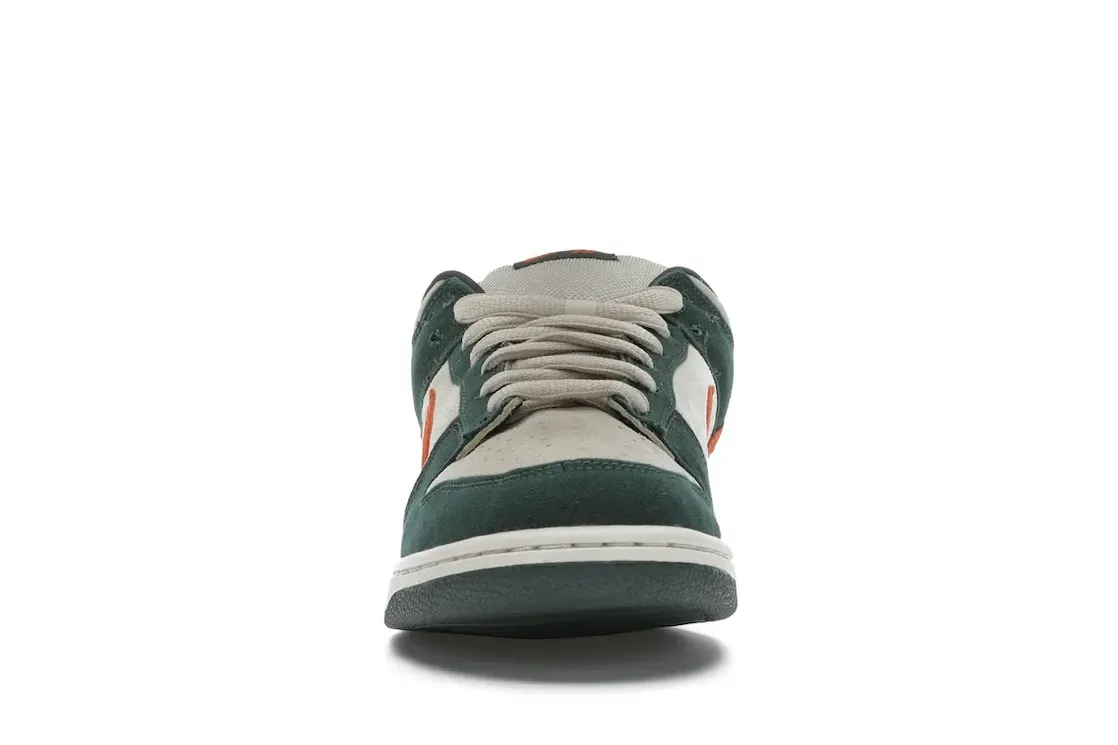 Фото № 2 с приближением к товару «‎Nike SB Dunk Low Eire»