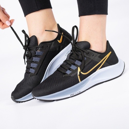 Фото № 1 с приближением к товару «‎Nike Air Zoom Pegasus 38»