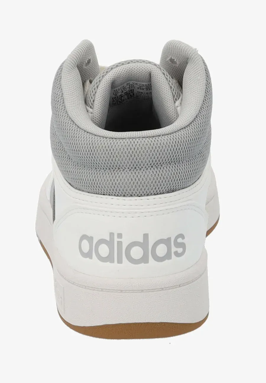 Фото № 4 с приближением к товару «‎HOOPS 3 0»