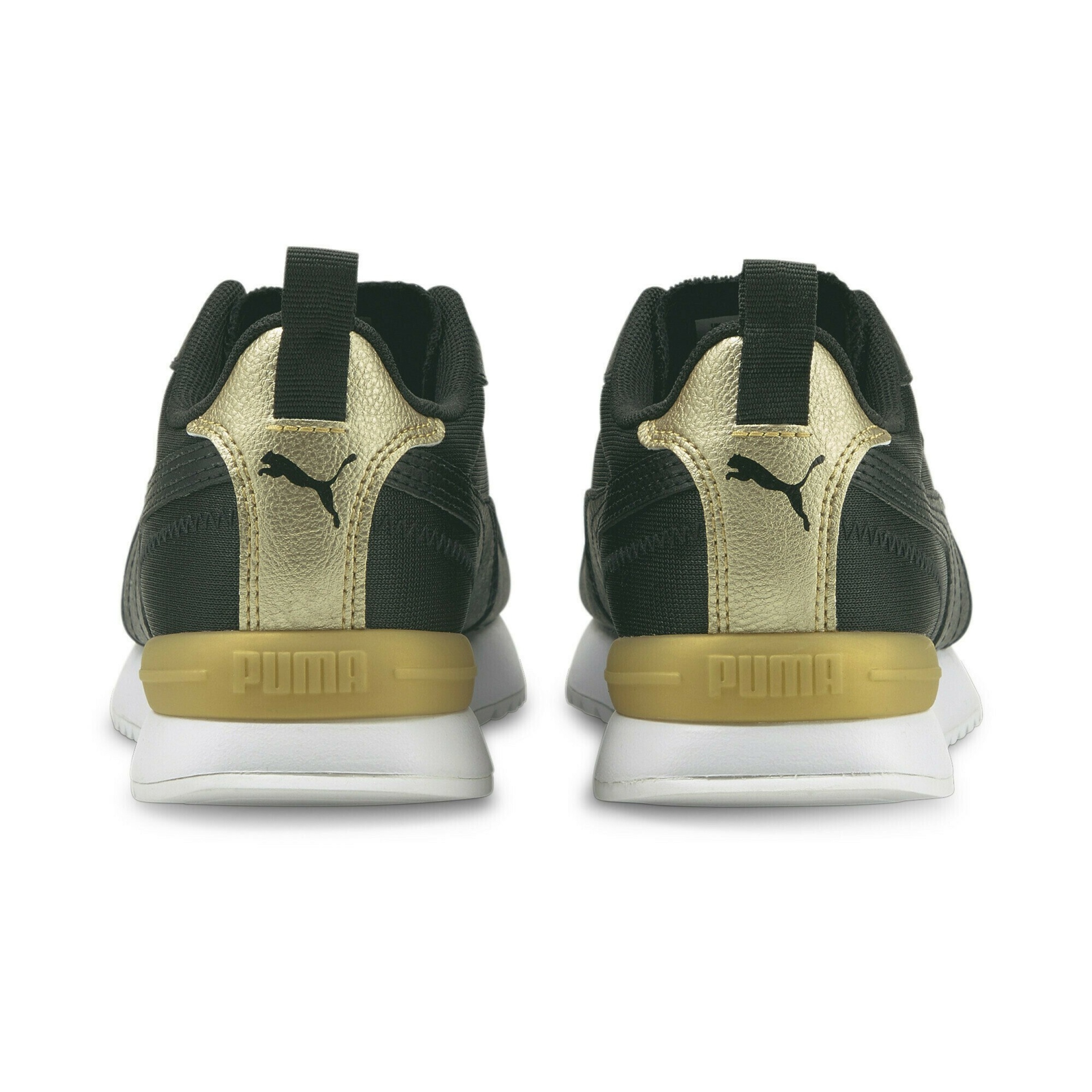 Фото № 4 с приближением к товару «‎Puma »