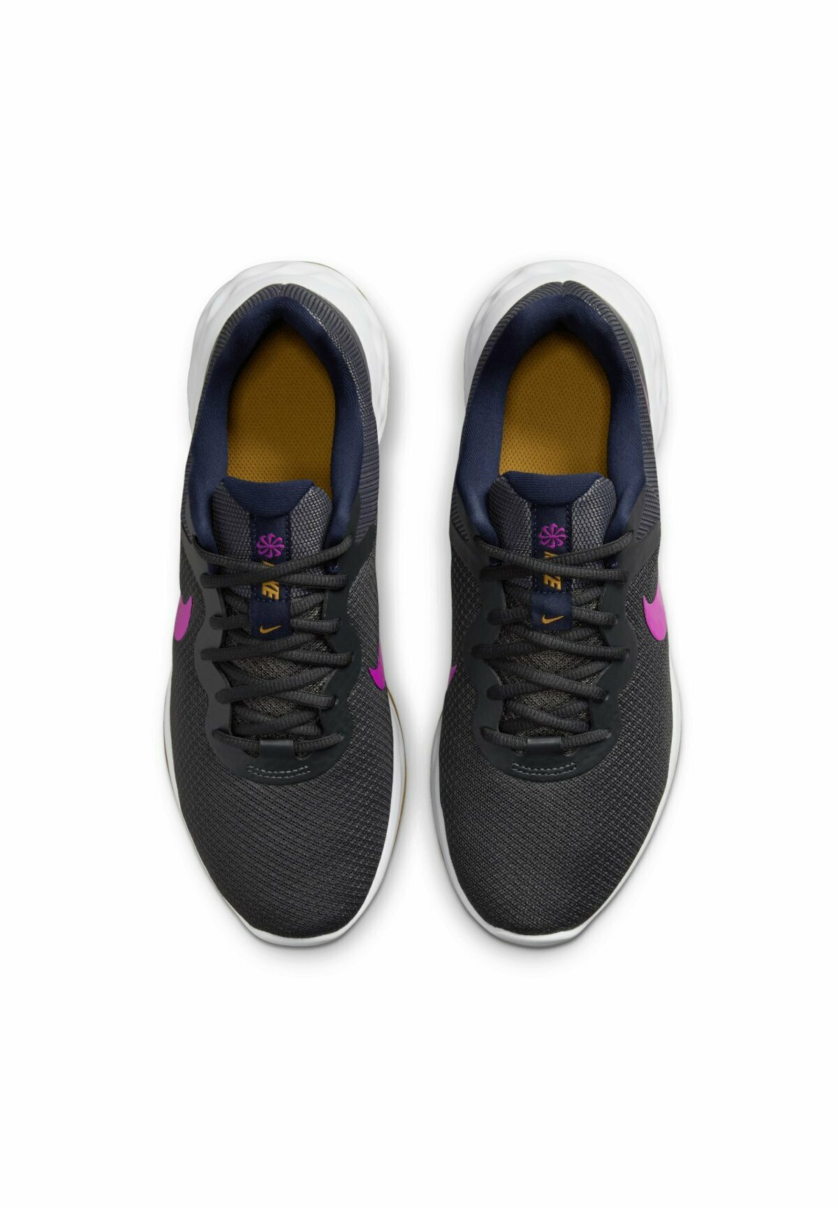 Фото № 3 с приближением к товару «‎Nike Revolution 6 Next Nature »