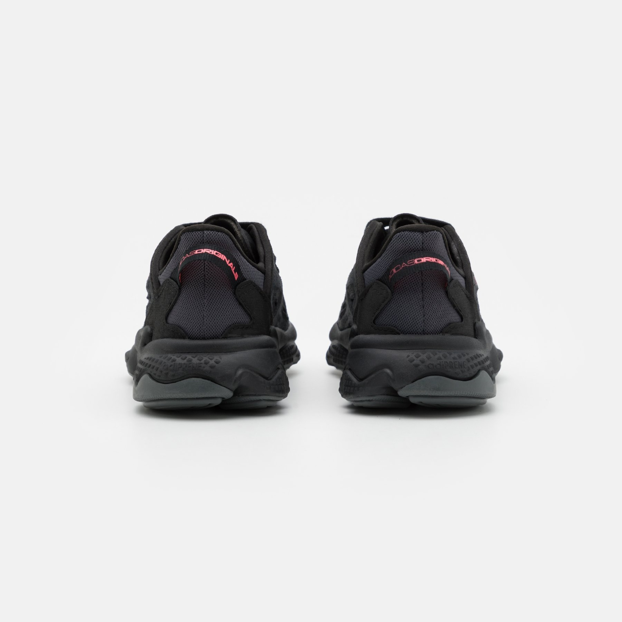 Фото № 3 с приближением к товару «‎Adidas Ozweego Celox »