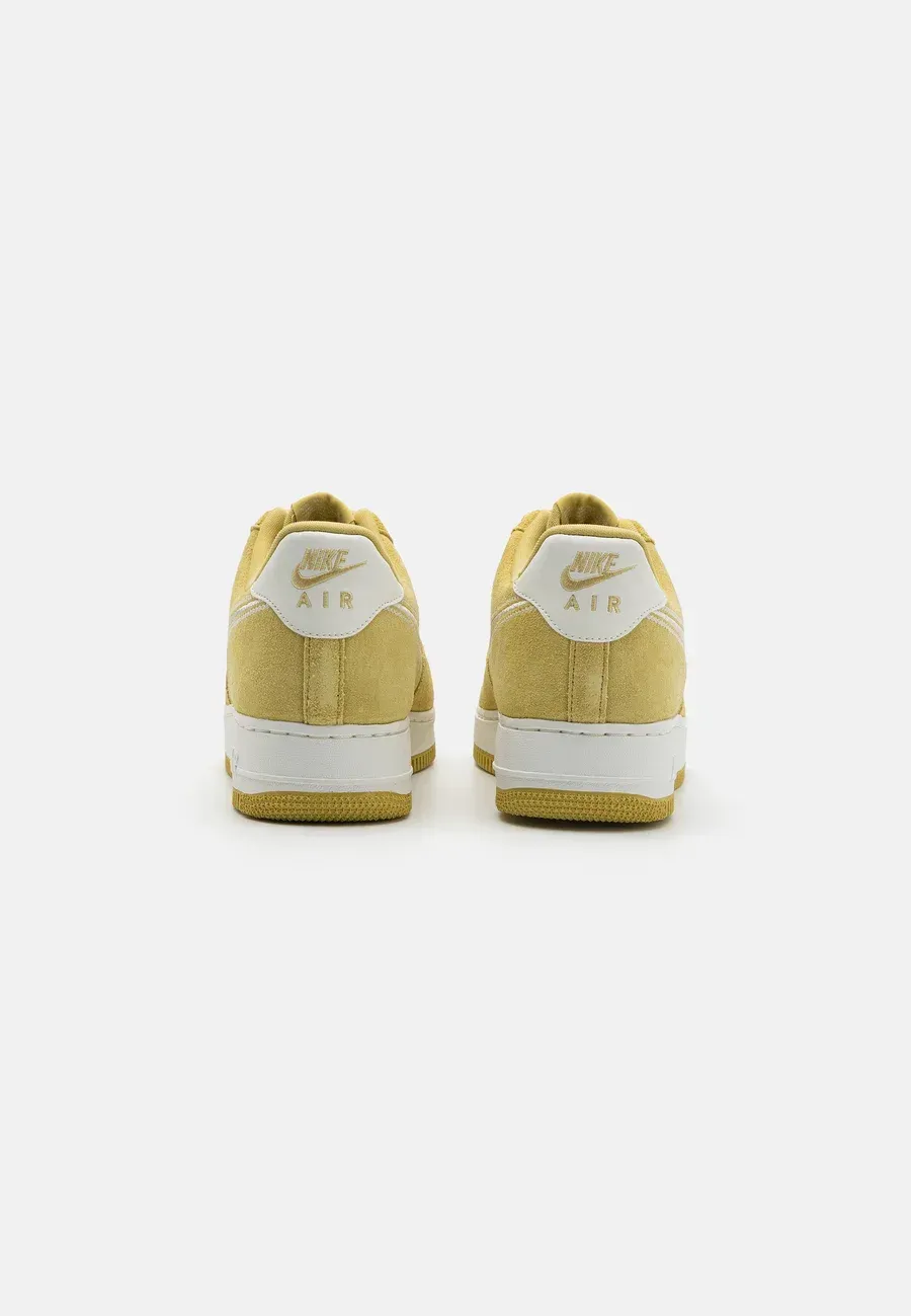 Фото № 3 с приближением к товару «‎AIR FORCE 1 »