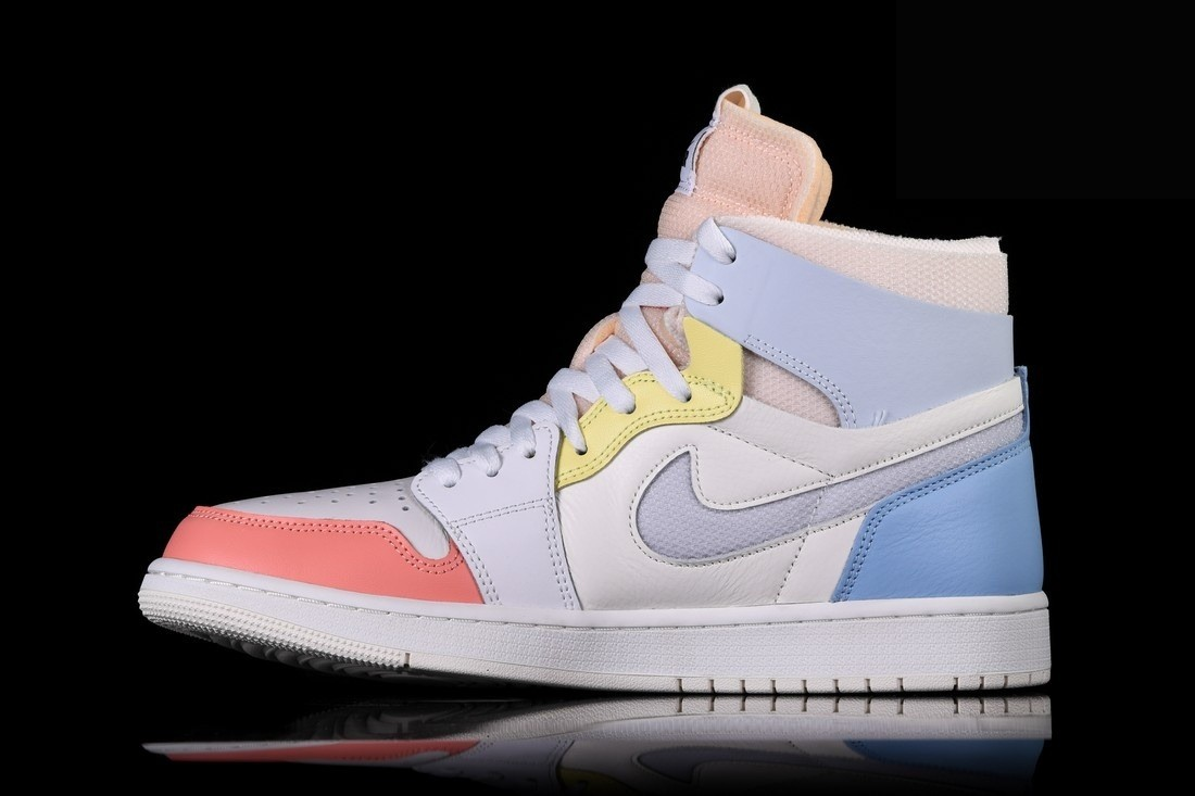 Фото № 3 с приближением к товару «‎Nike Air Jordan 1 Retro Zoom Air Comfort TO MY First Coach »