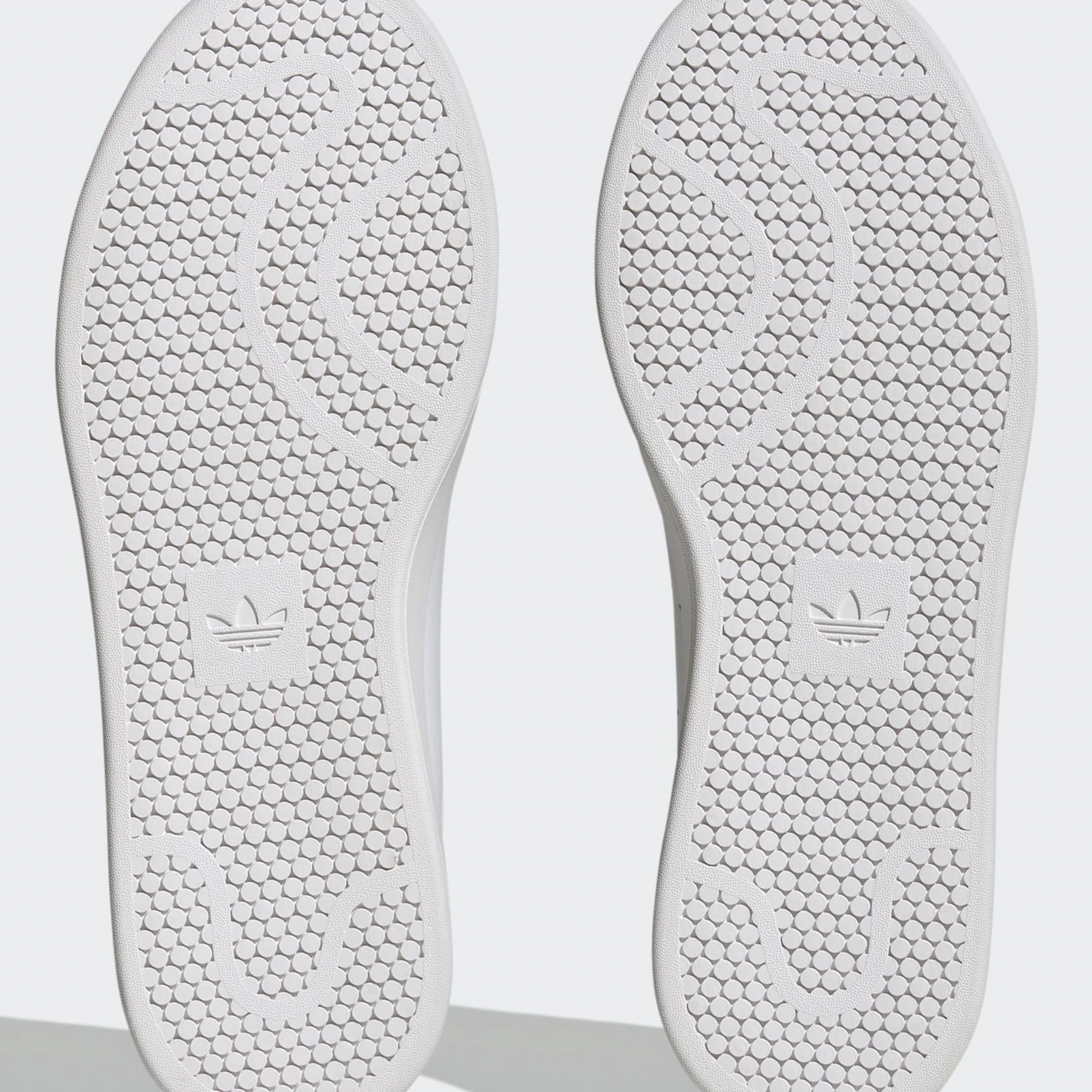 Фото № 5 с приближением к товару «‎Adidas Stan Smith Relasted »