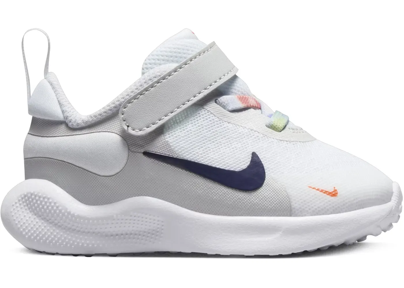 Фото № 1 с приближением к товару «‎Nike Revolution 7 SE»