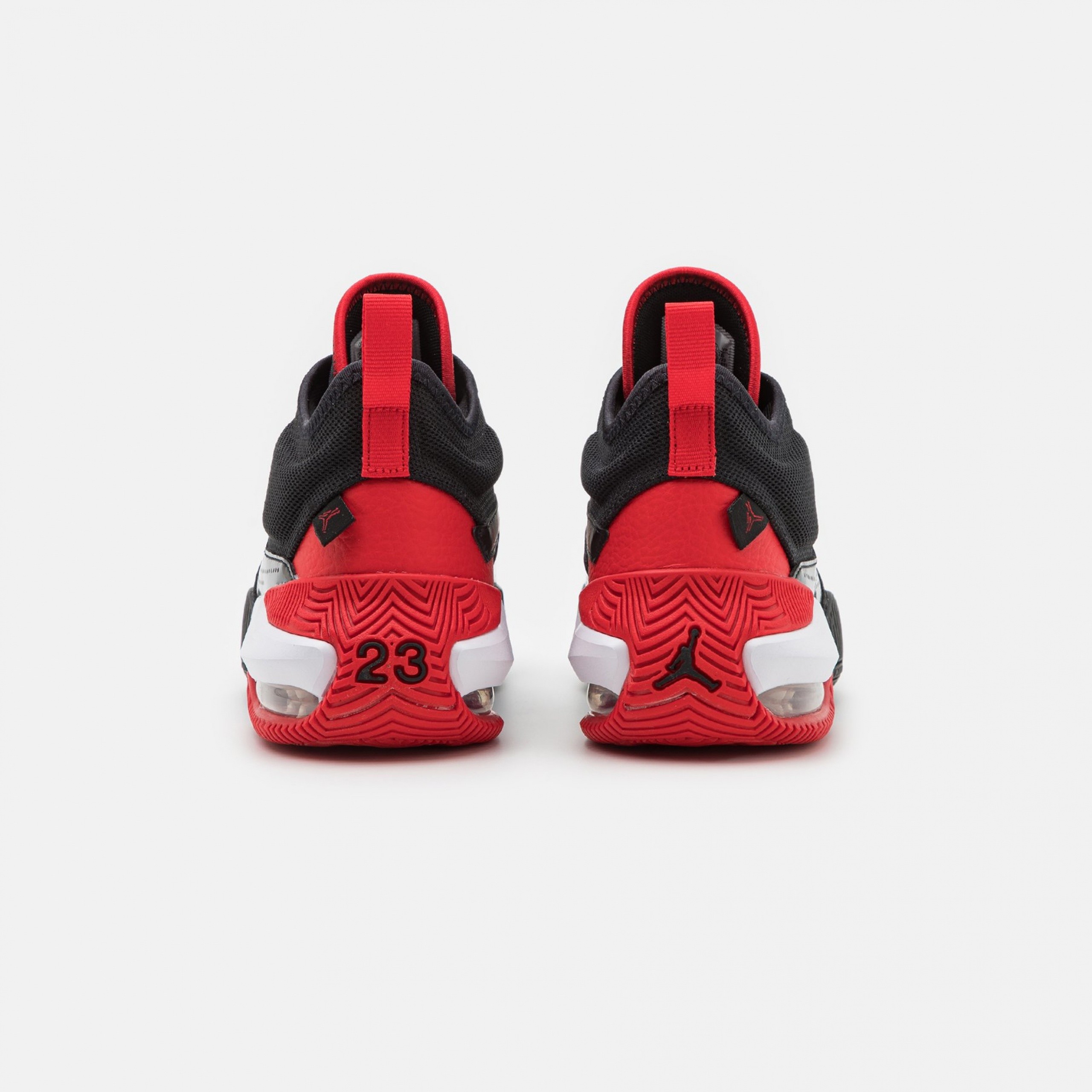 Фото № 3 с приближением к товару «‎Jordan Stay Loyal 2 »