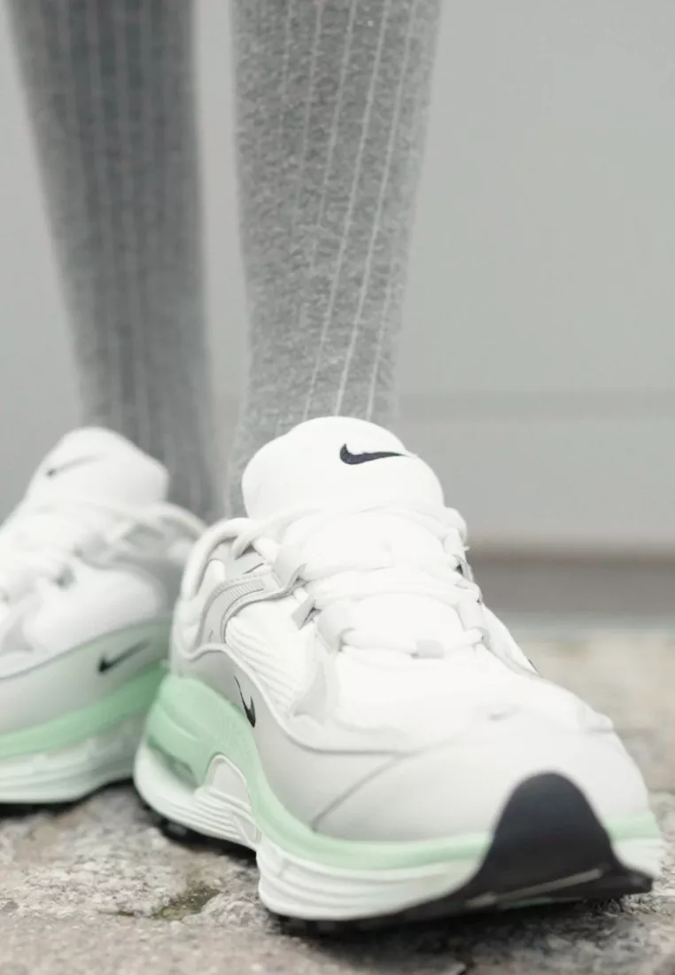 Фото № 1 с приближением к товару «‎W AIR MAX BLISS NN UNISEX»