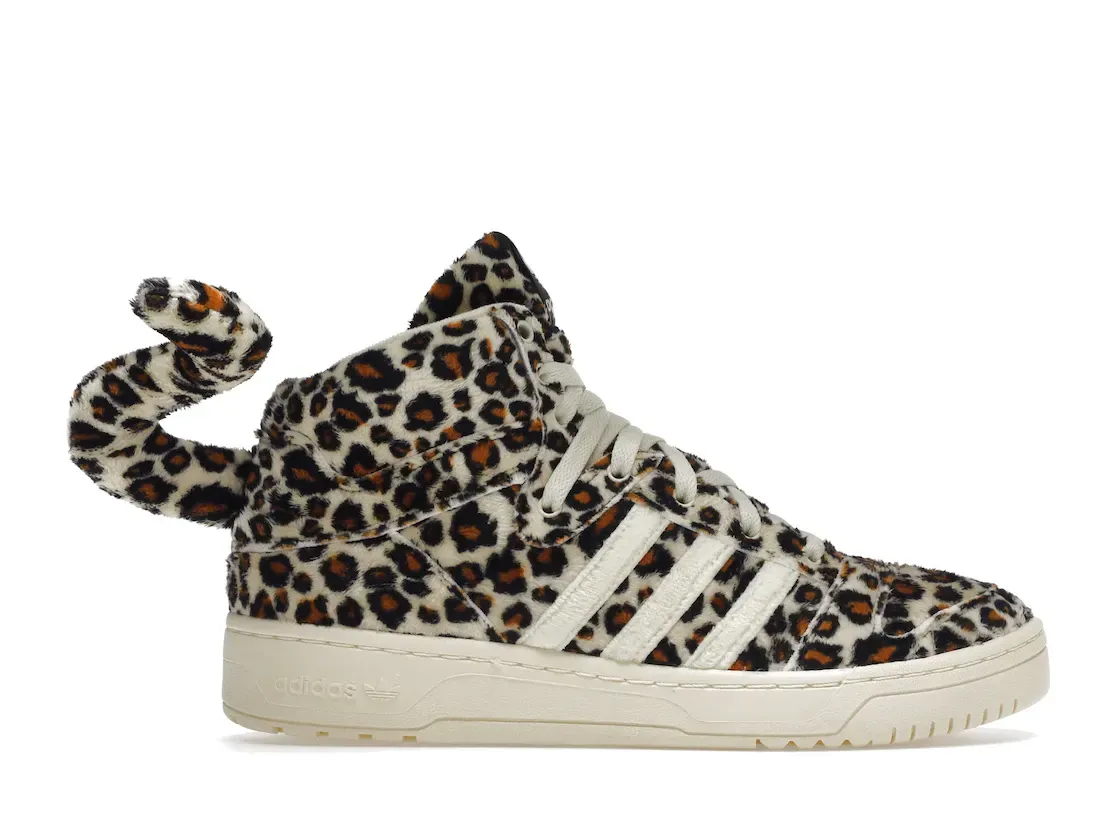 Фото № 1 с приближением к товару «‎adidas JS Leopard Jeremy Scott Tail Sand Storm»