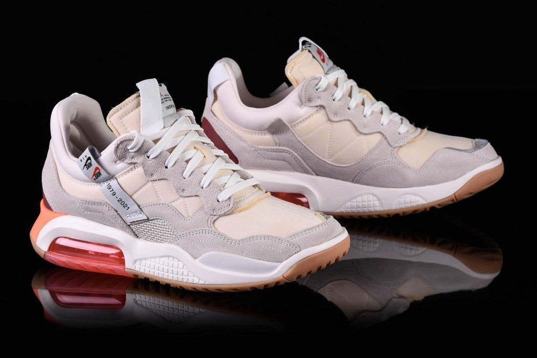 Фото № 3 с приближением к товару «‎Air Jordan MA2 "Future Beginnings" BeigeRed»