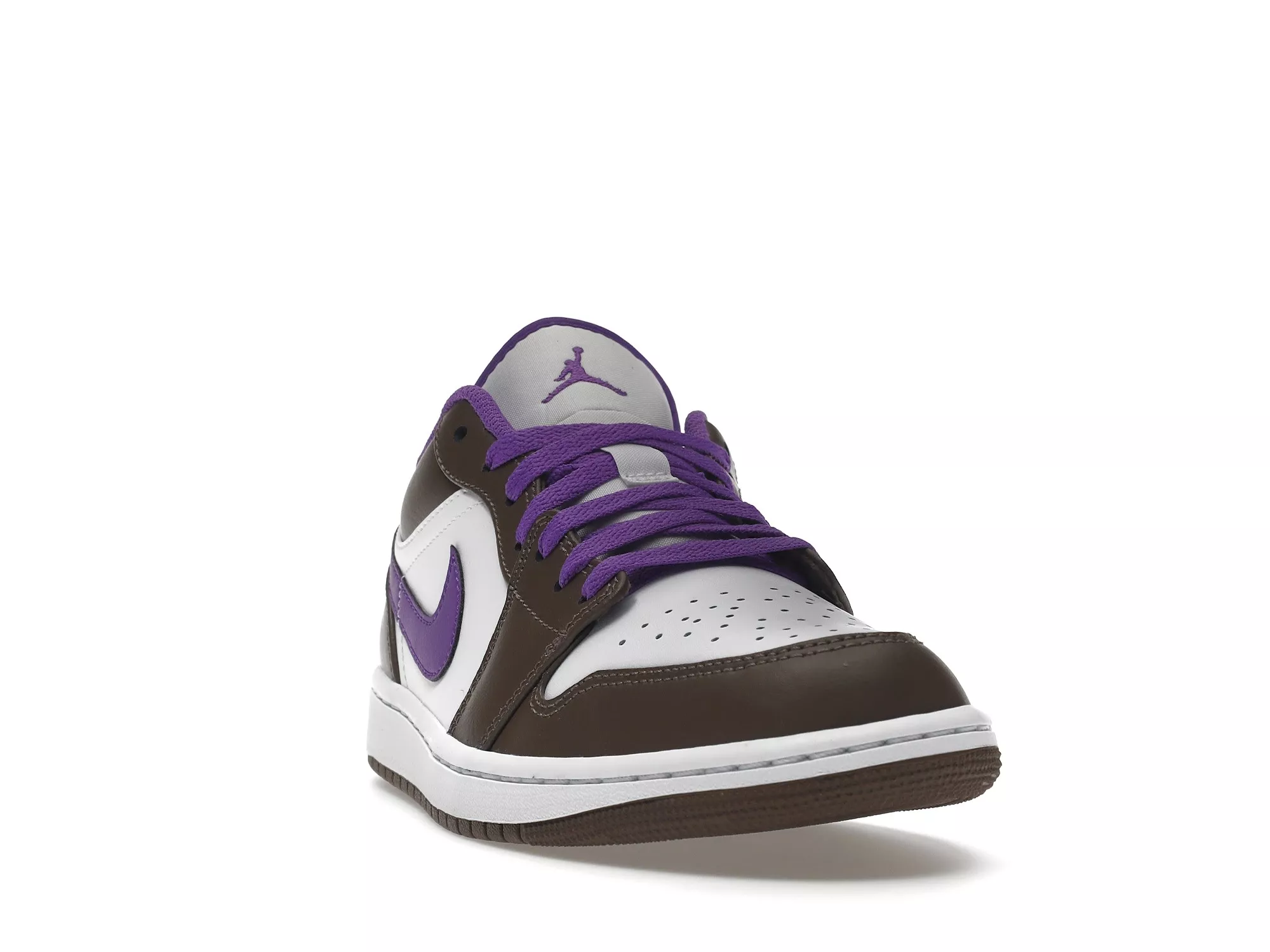 Фото № 2 с приближением к товару «‎Jordan 1 Low Purple Mocha»