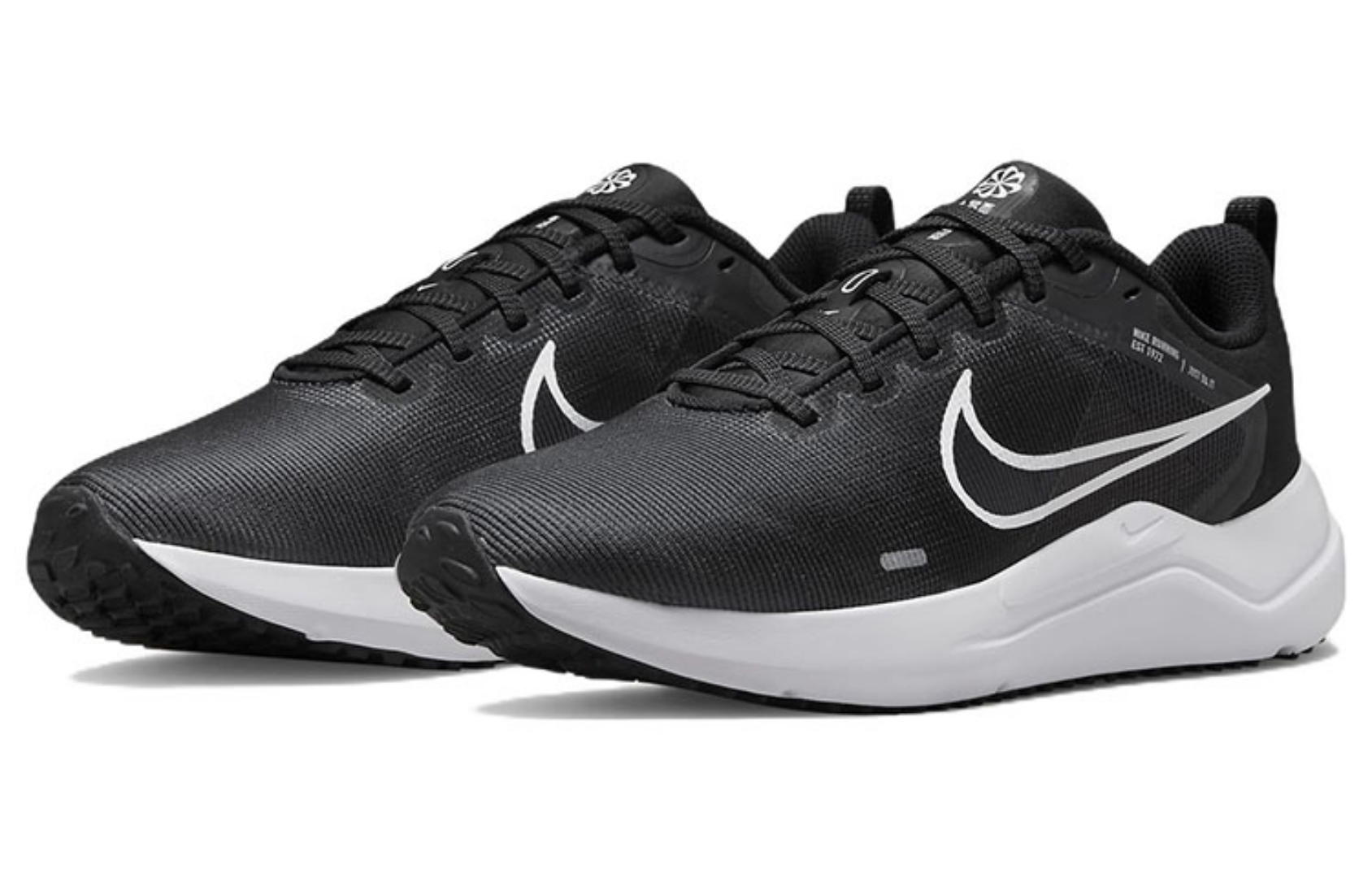 Фото № 3 с приближением к товару «‎ Nike Downshifter 12 Running shoes»