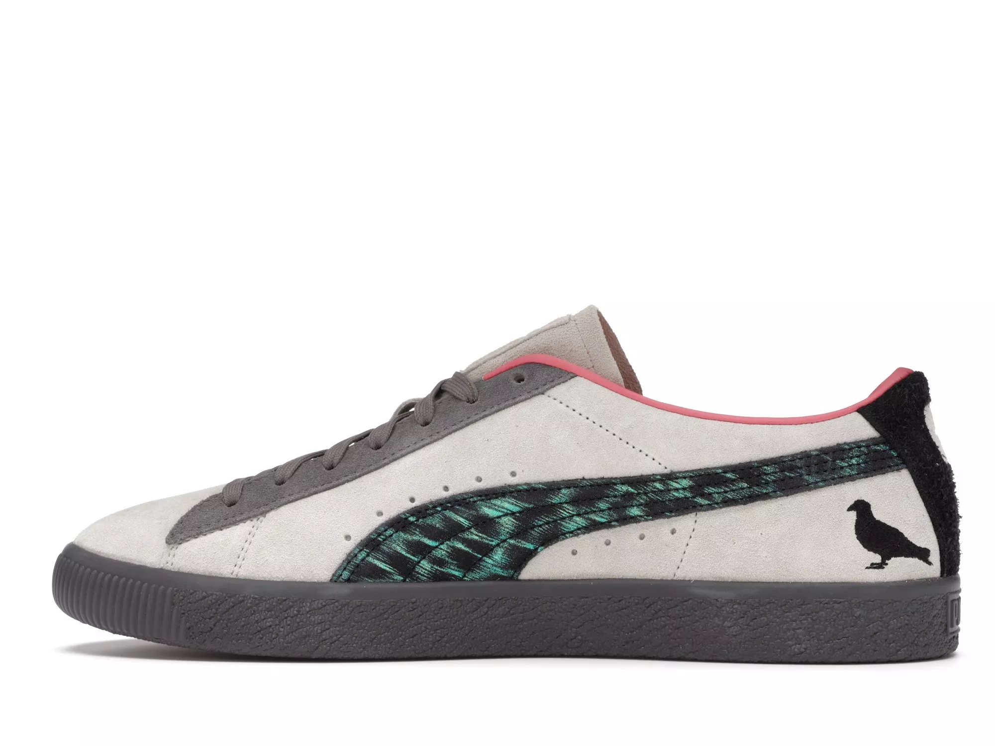 Фото № 4 с приближением к товару «‎Puma Suede atmos Staple»