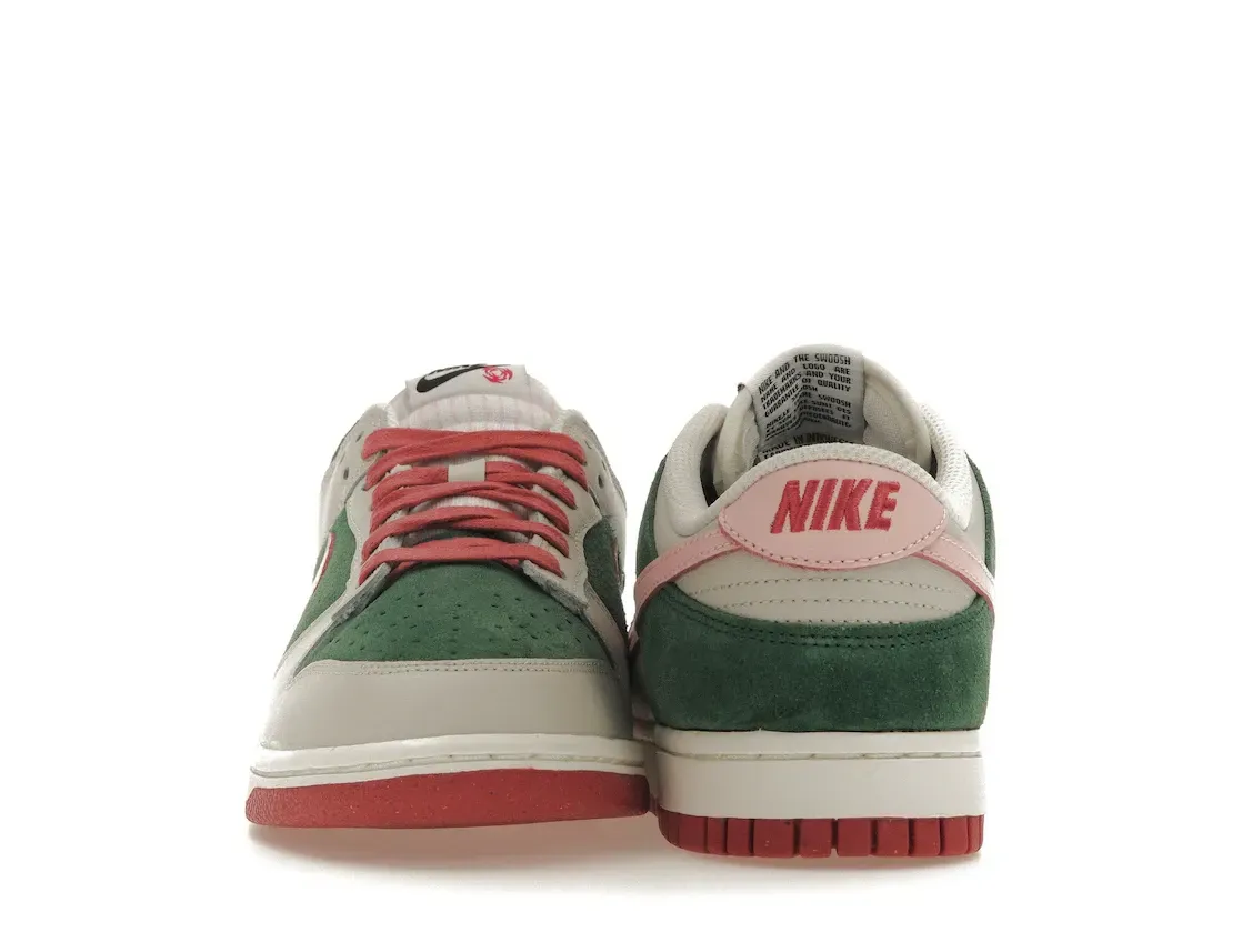Фото № 2 с приближением к товару «‎Nike Dunk Low SE All Petals United Fir Green »