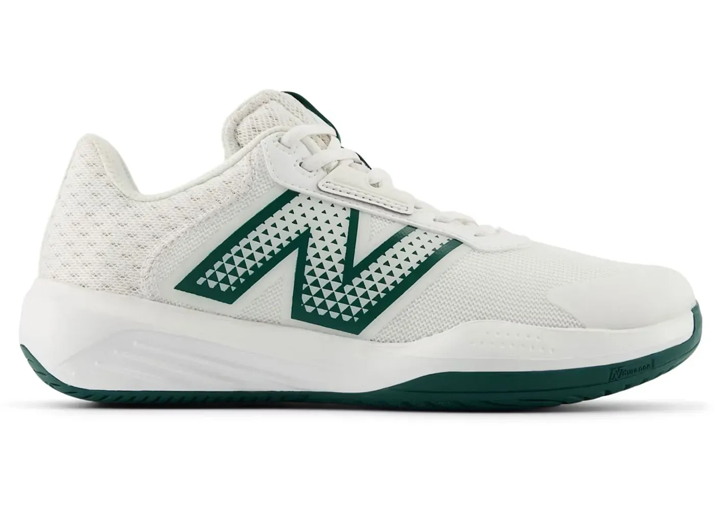 New Balance 696v6