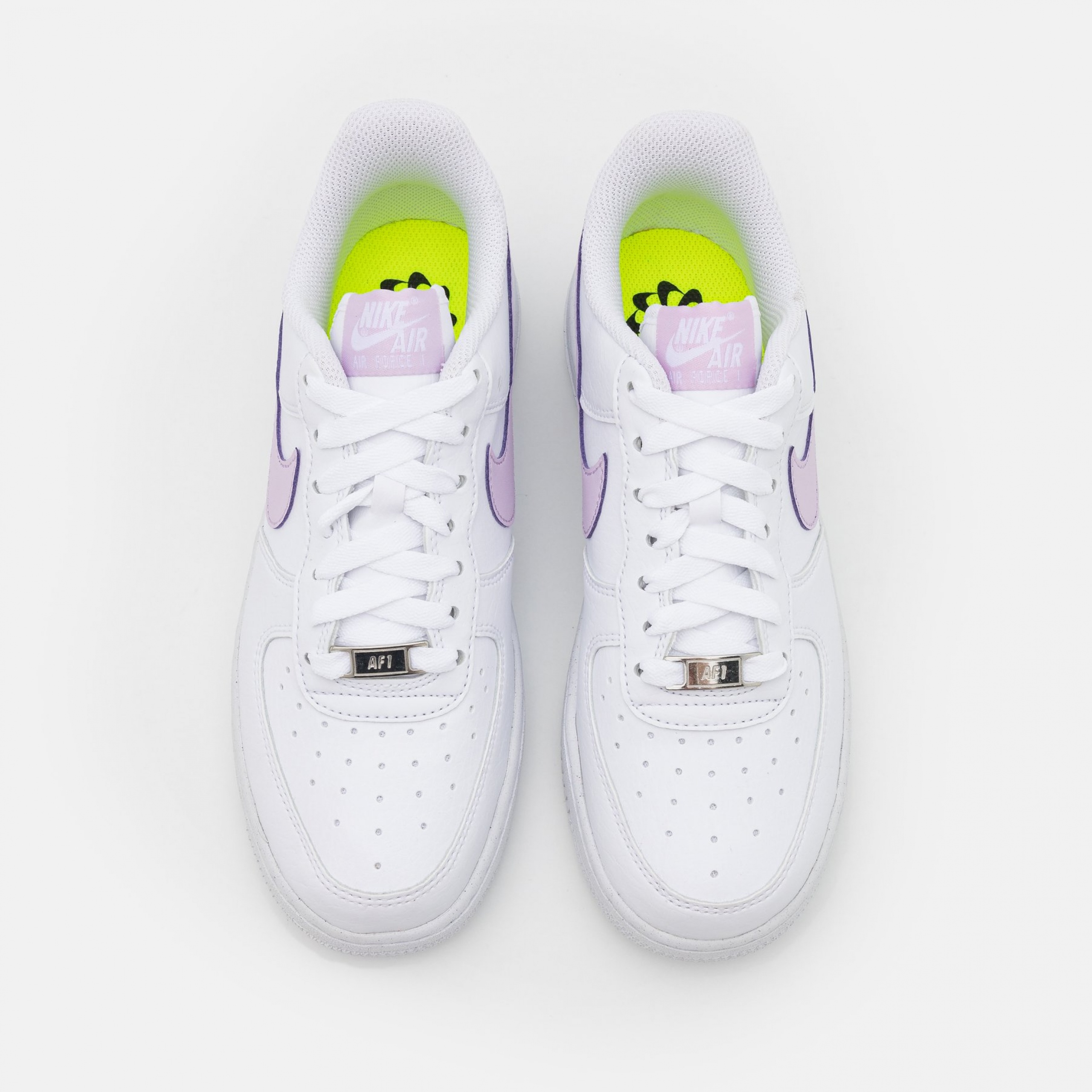 Фото № 5 с приближением к товару «‎Nike W Air Force 1 07 Next Nature »