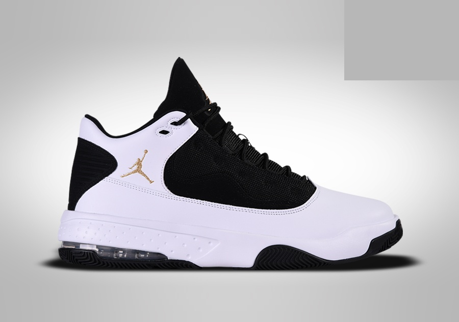 Фото № 1 с приближением к товару «‎Nike Air Jordan Max Aura 2 GS Oreo»