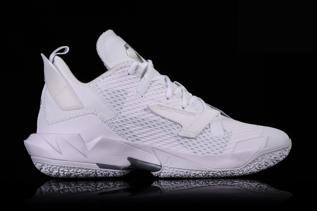 Фото № 1 с приближением к товару «‎Nike Air Jordan Why Not Zer0.4 Triple R.westbrook »