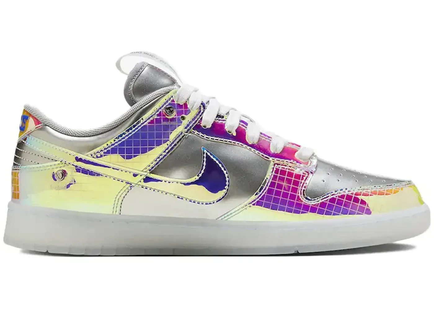 Nike Dunk Low Be True Hyperflat
