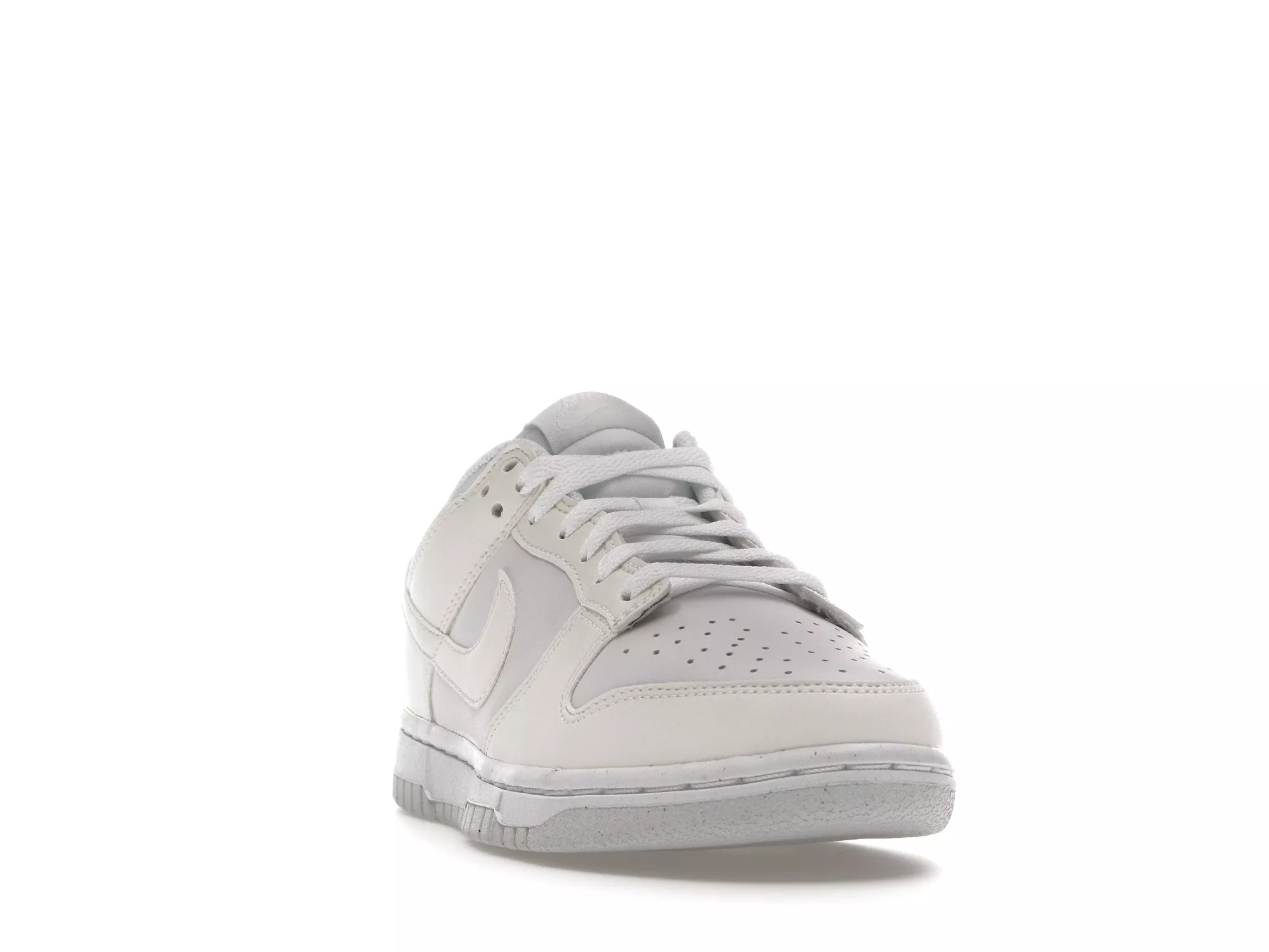 Фото № 1 с приближением к товару «‎Nike Dunk Low Next Nature Sail »