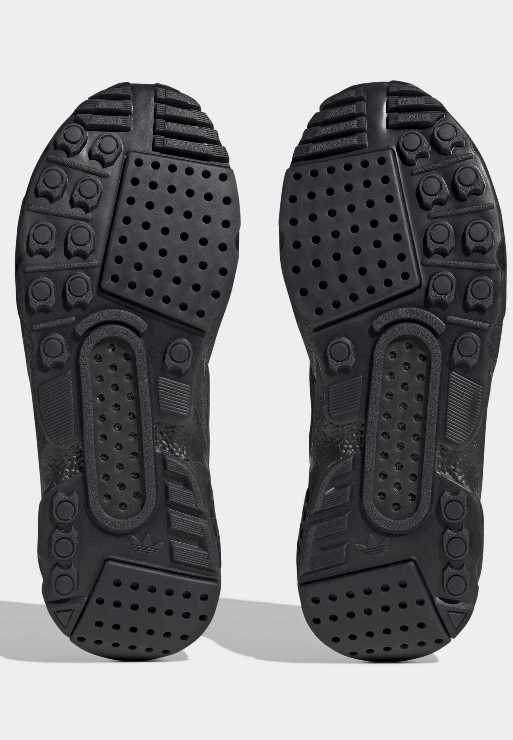 Фото № 3 с приближением к товару «‎Adidas ZX 22 Boost »