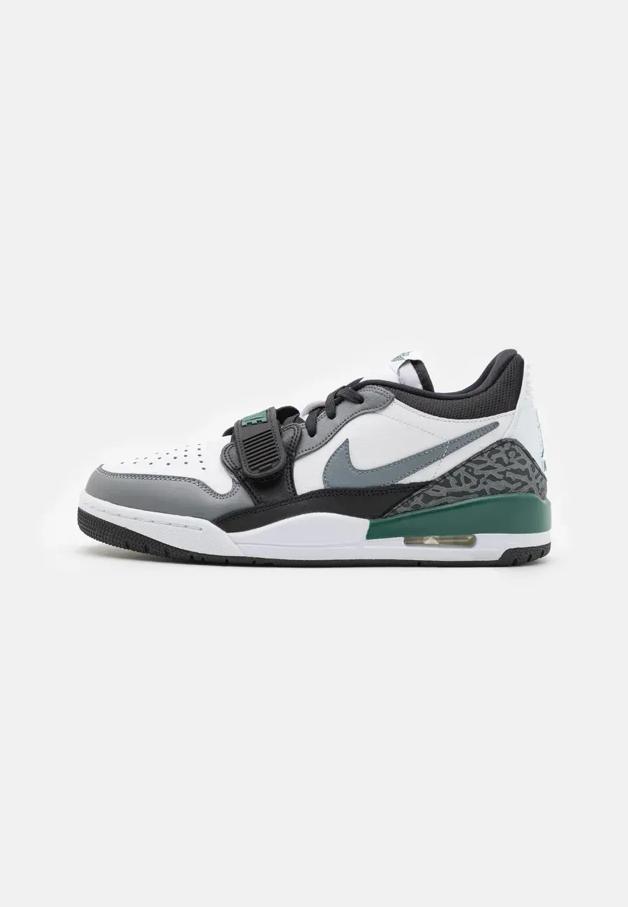 Фото № 1 с приближением к товару «‎AIR JORDAN LEGACY 312»