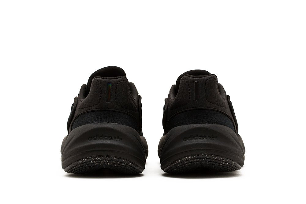 Фото № 4 с приближением к товару «‎ adidas originals Ozelia Daddy Shoes Core BlackCarbon»