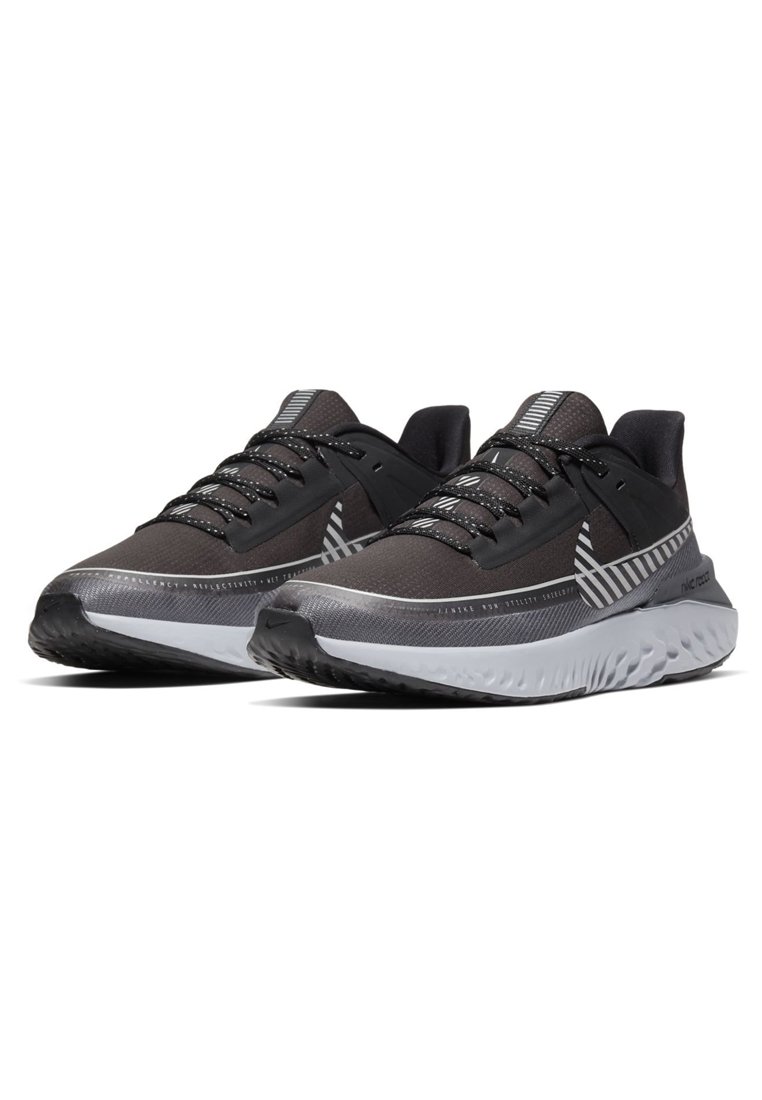 Фото № 2 с приближением к товару «‎Nike Legend React Shield»