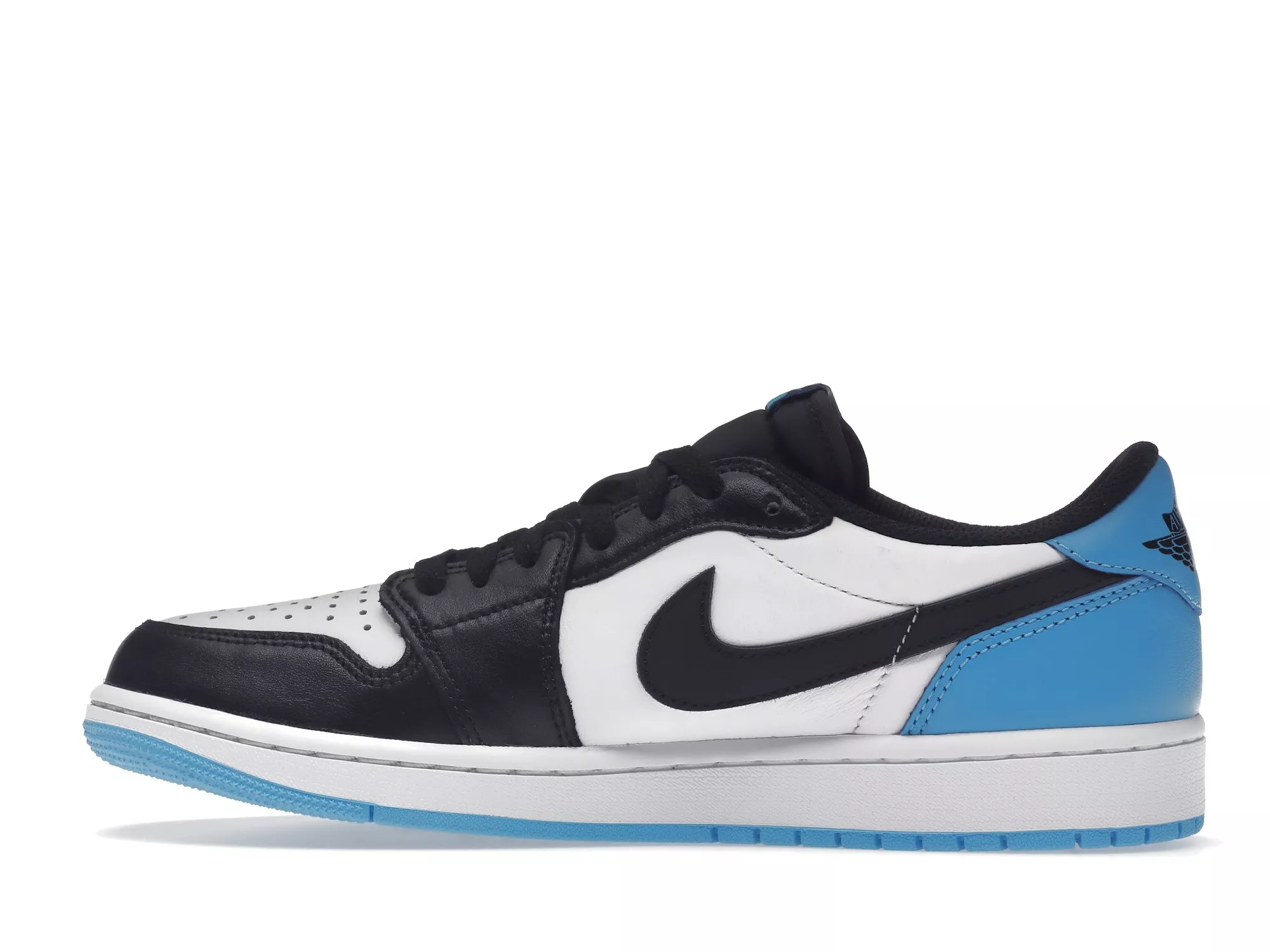 Фото № 2 с приближением к товару «‎Jordan 1 Retro Low OG Black Dark Powder Blue»