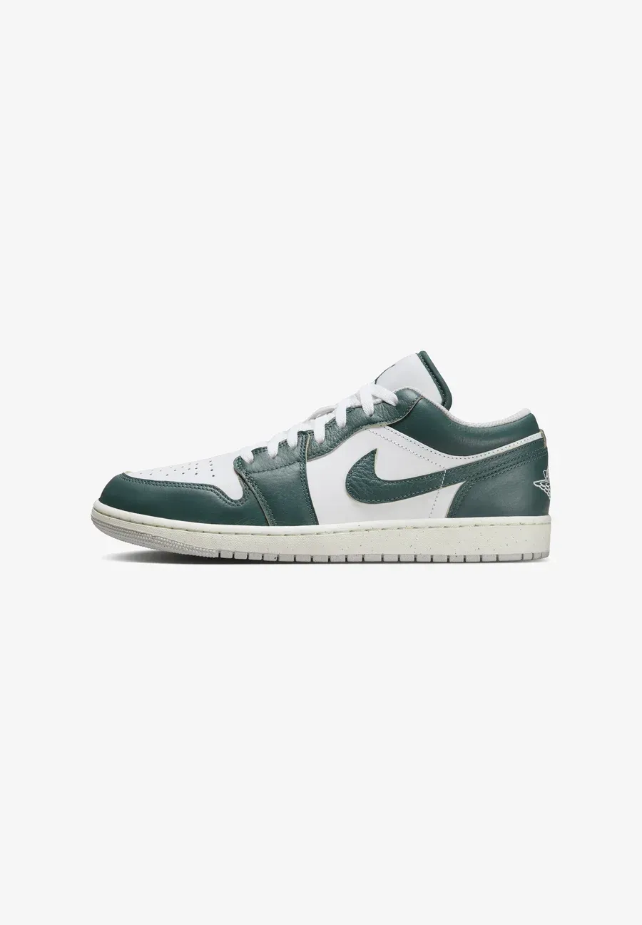 Фото № 2 с приближением к товару «‎AIR JORDAN 1 LOW SE»