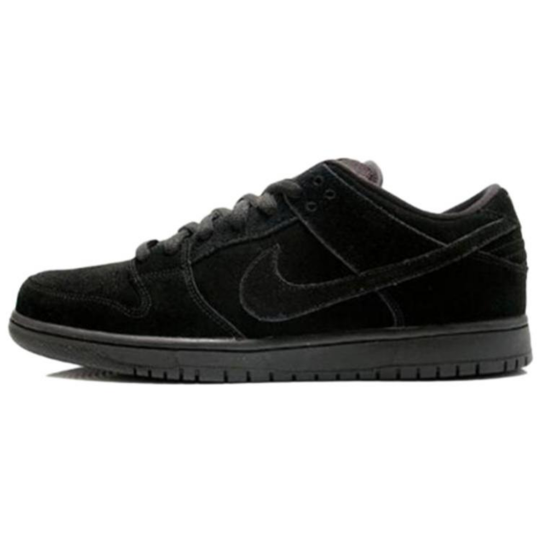 Фото № 1 с приближением к товару «‎Nike Dunk Low Pro SB 'Blackout'»
