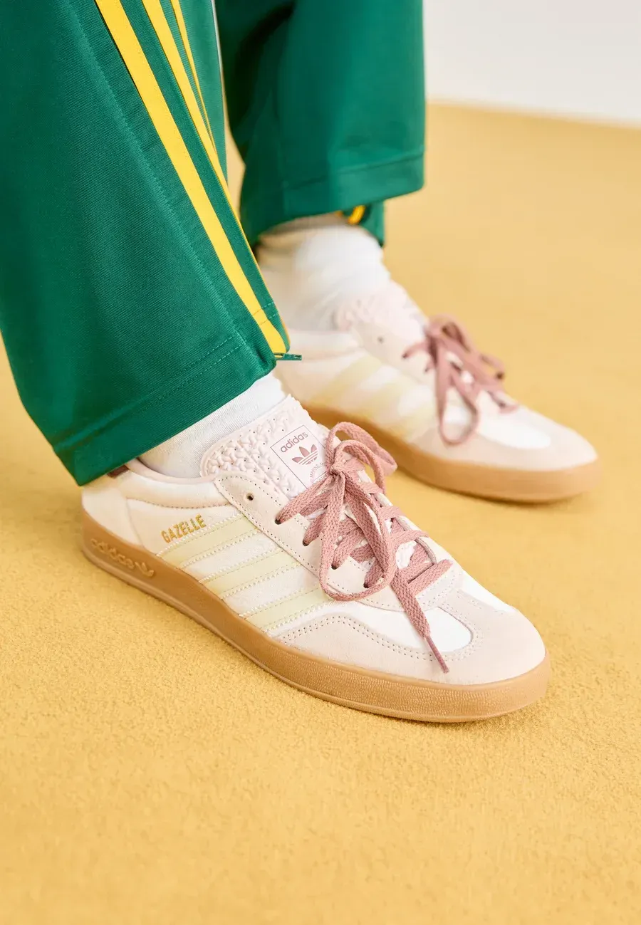 Фото № 2 с приближением к товару «‎GAZELLE INDOOR»