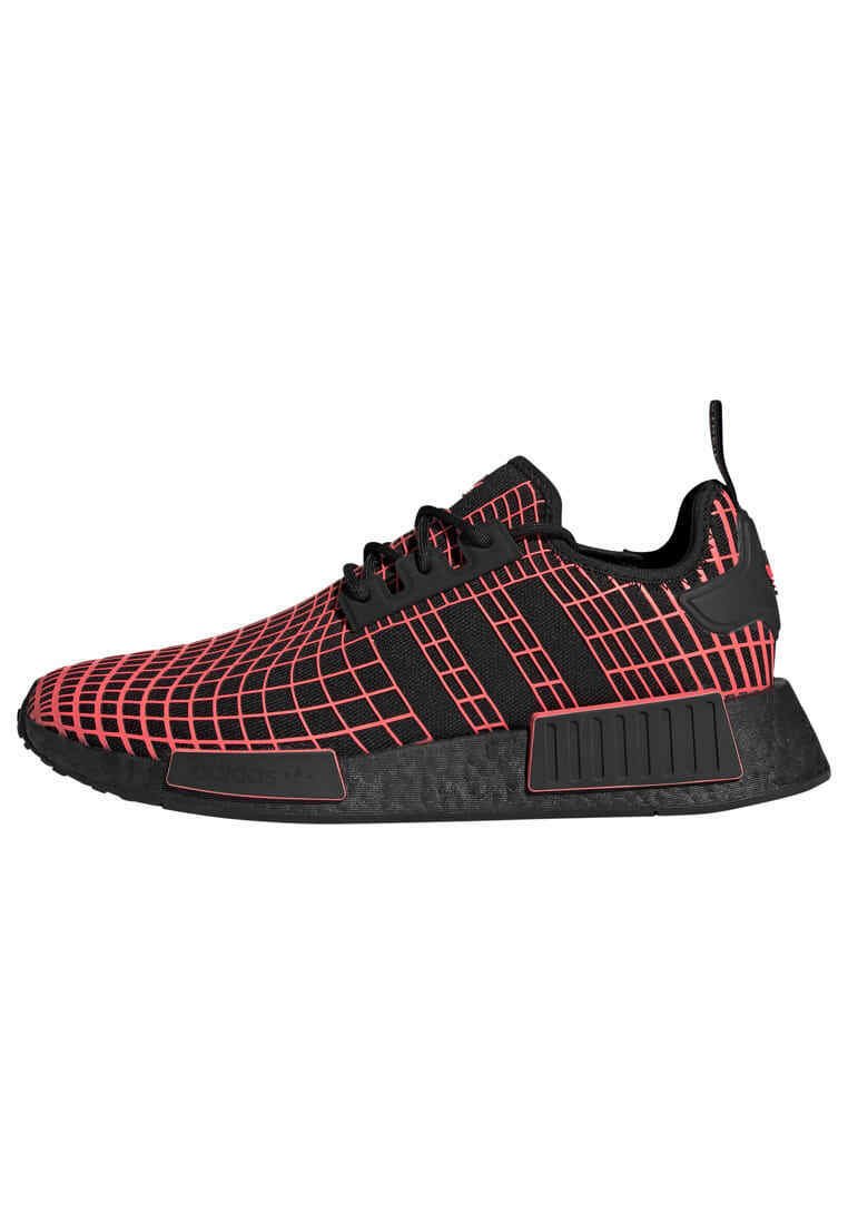 Фото № 1 с приближением к товару «‎Adidas Nmd R1 »