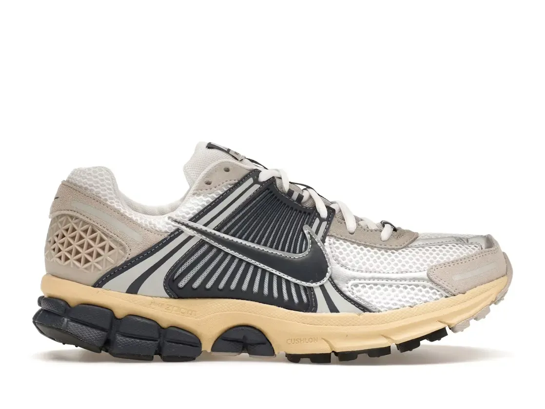 Фото № 1 с приближением к товару «‎Nike Zoom Vomero 5»