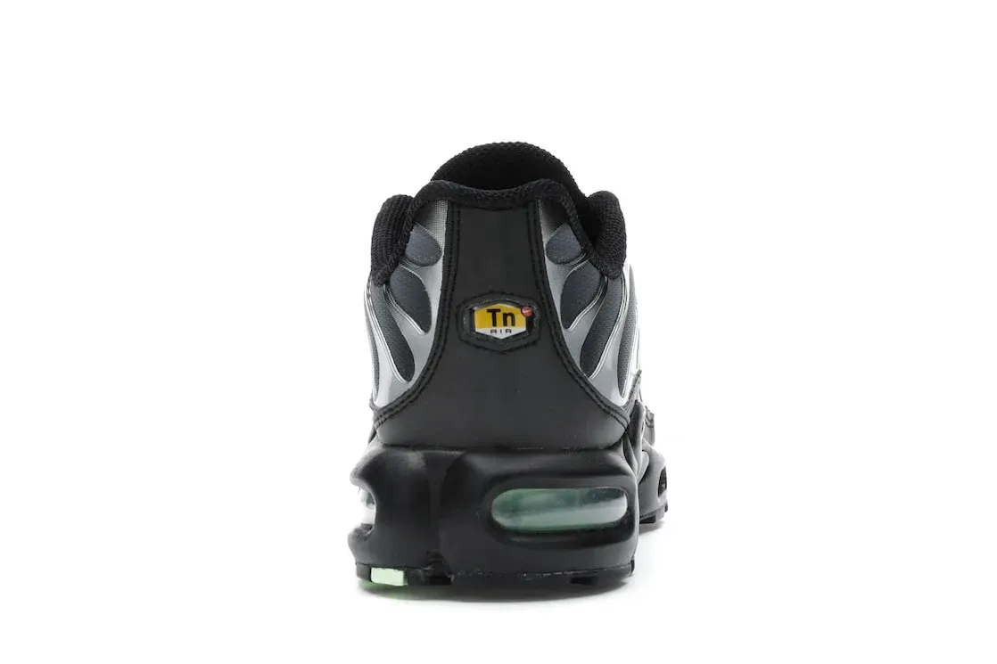 Фото № 4 с приближением к товару «‎Nike Air Max Plus Black Particle Grey Vapour Green»