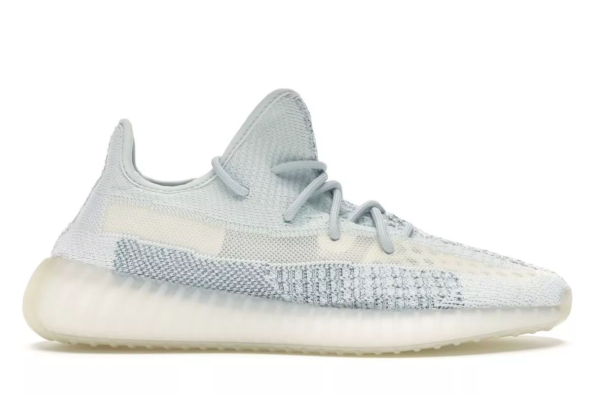 Фото № 1 с приближением к товару «‎adidas Yeezy Boost 350 V2 Cloud White (Reflective)»