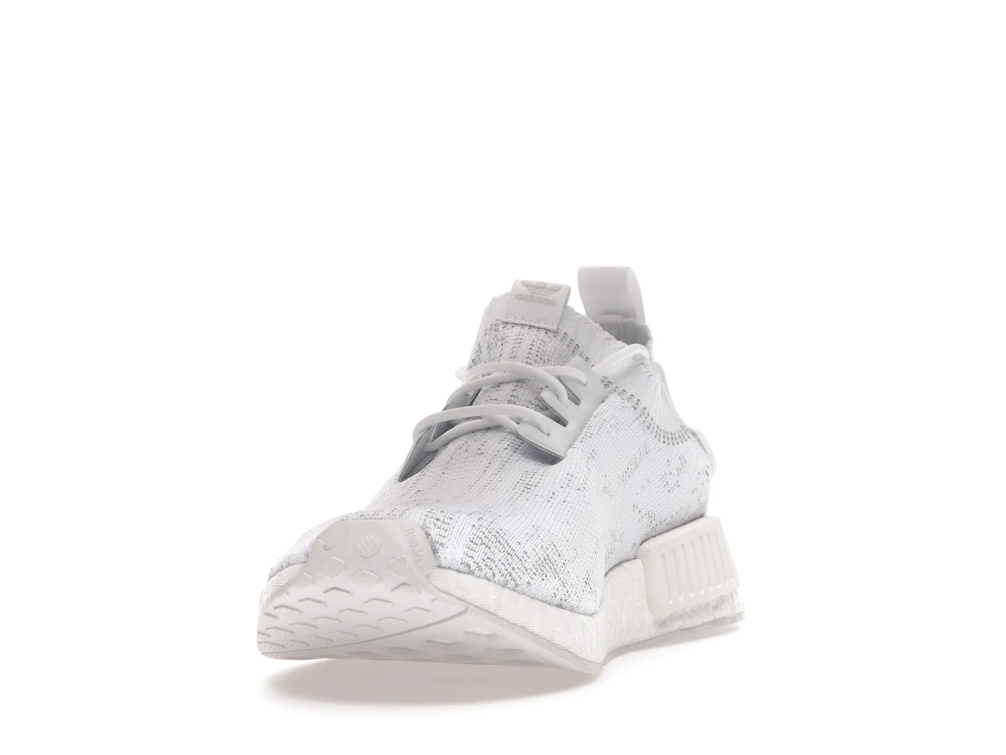 Фото № 2 с приближением к товару «‎adidas NMD R1 Primeknit Cloud White Glitch Camo»