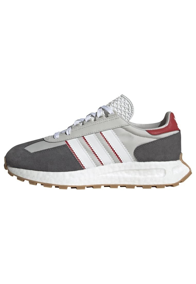 Фото № 1 с приближением к товару «‎Adidas Retropy E5 »