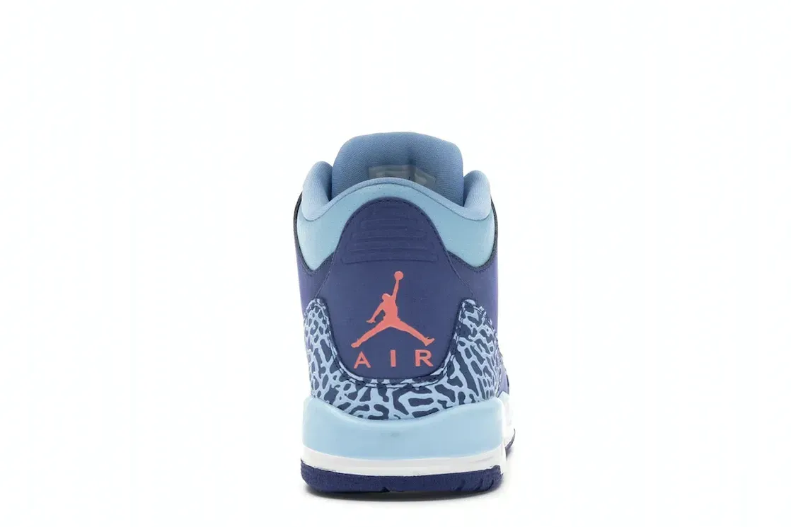 Фото № 4 с приближением к товару «‎Jordan 3 Retro Purple Dust »