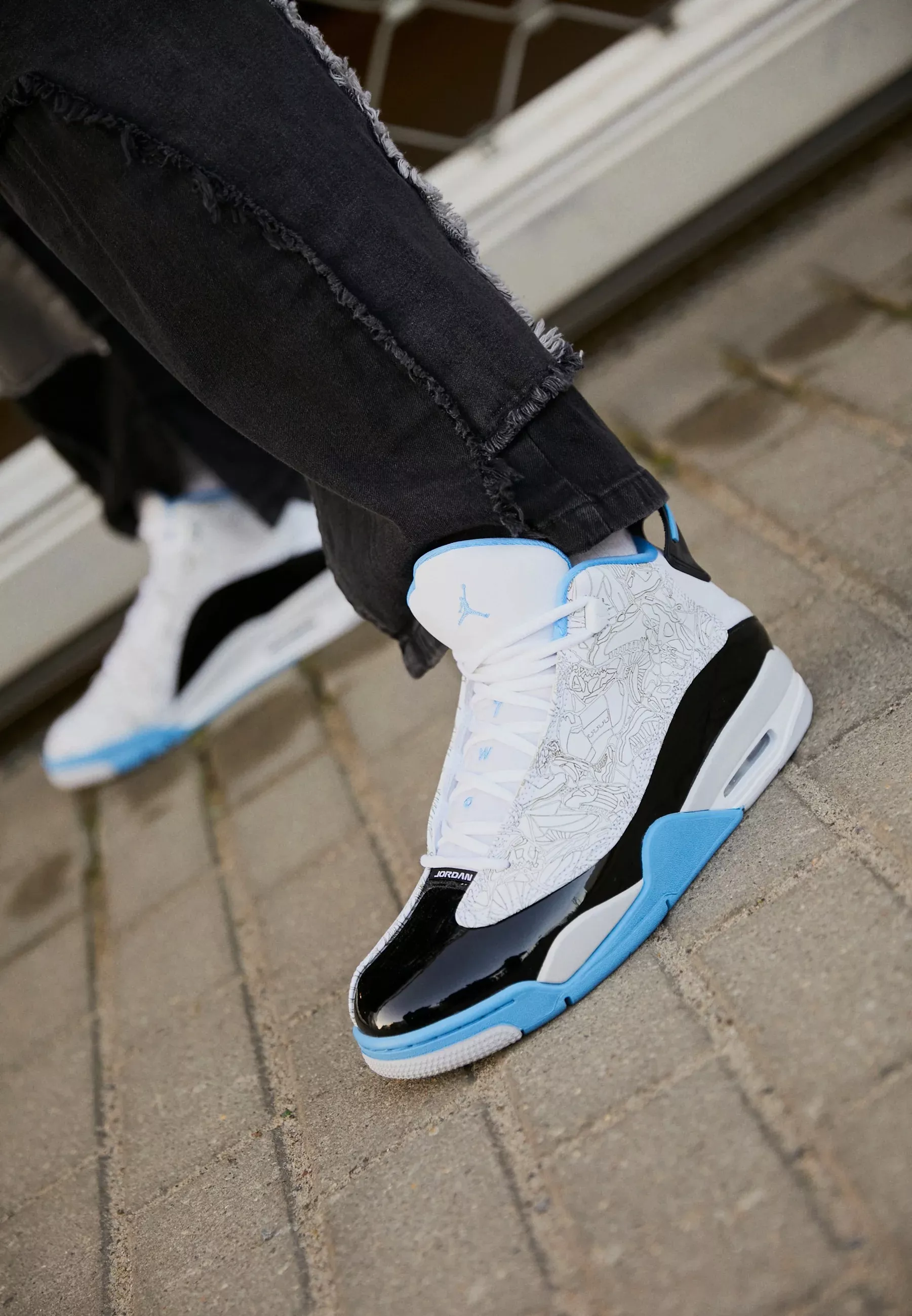 Фото № 4 с приближением к товару «‎AIR JORDAN DUB ZERO»