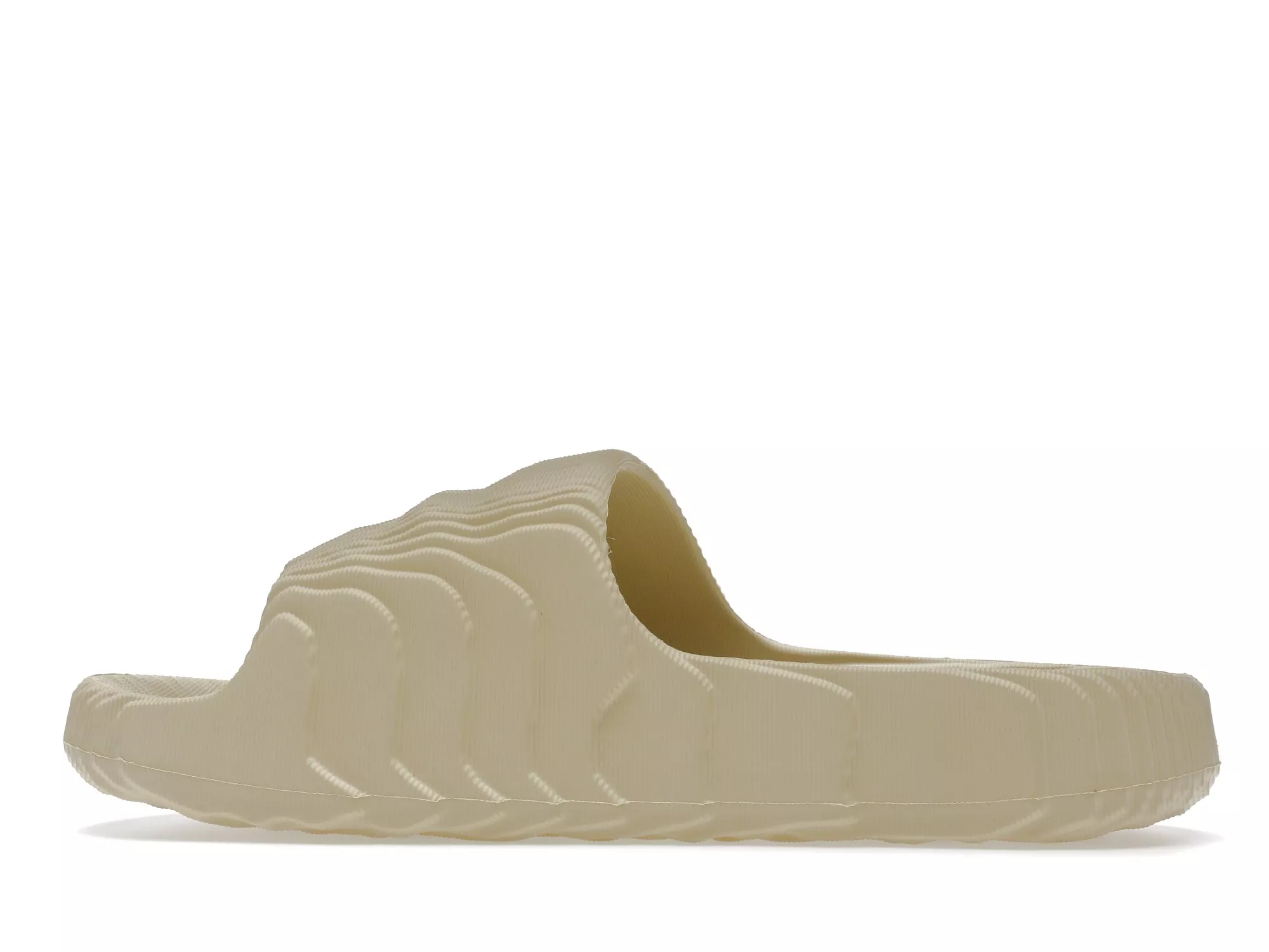Фото № 3 с приближением к товару «‎adidas Adilette 22 Slides St Desert Sand»