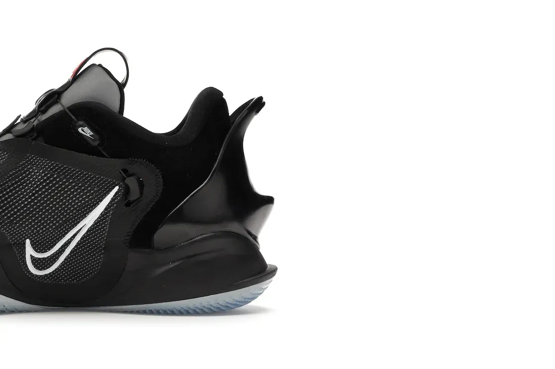 Фото № 3 с приближением к товару «‎Nike Adapt BB 2.0 Black (EU Charger)»