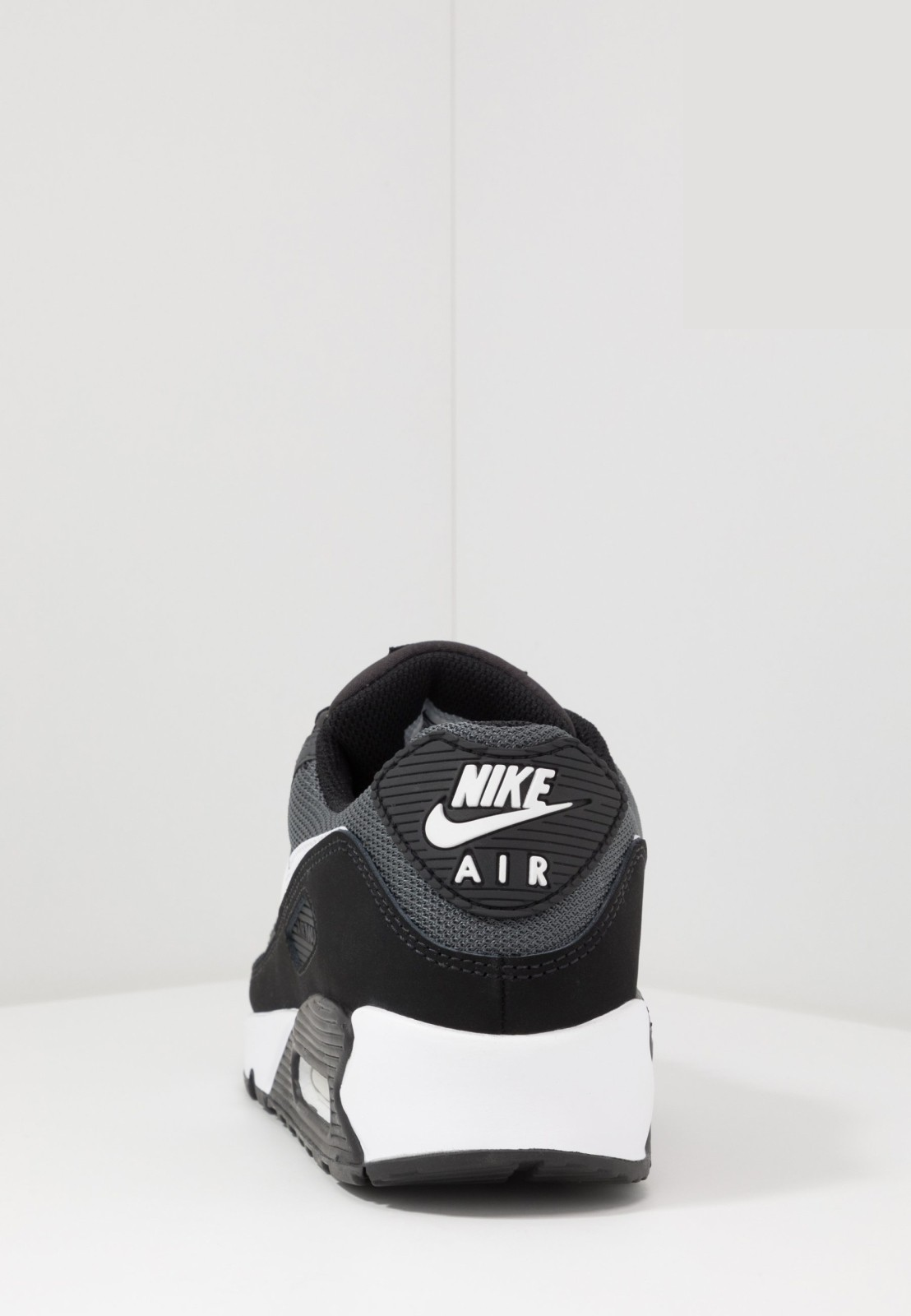 Фото № 3 с приближением к товару «‎Nike Air Max 90 »