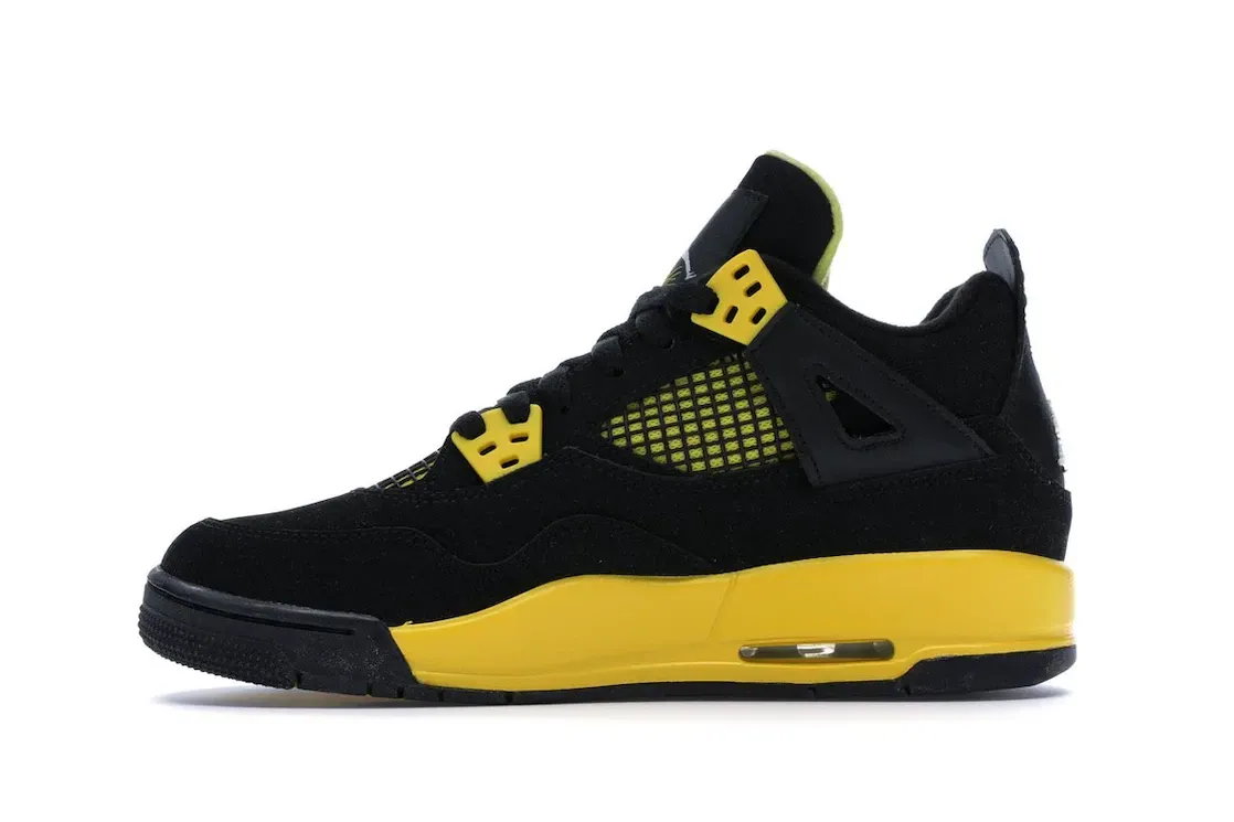Фото № 3 с приближением к товару «‎Jordan 4 Retro Thunder (2012) »